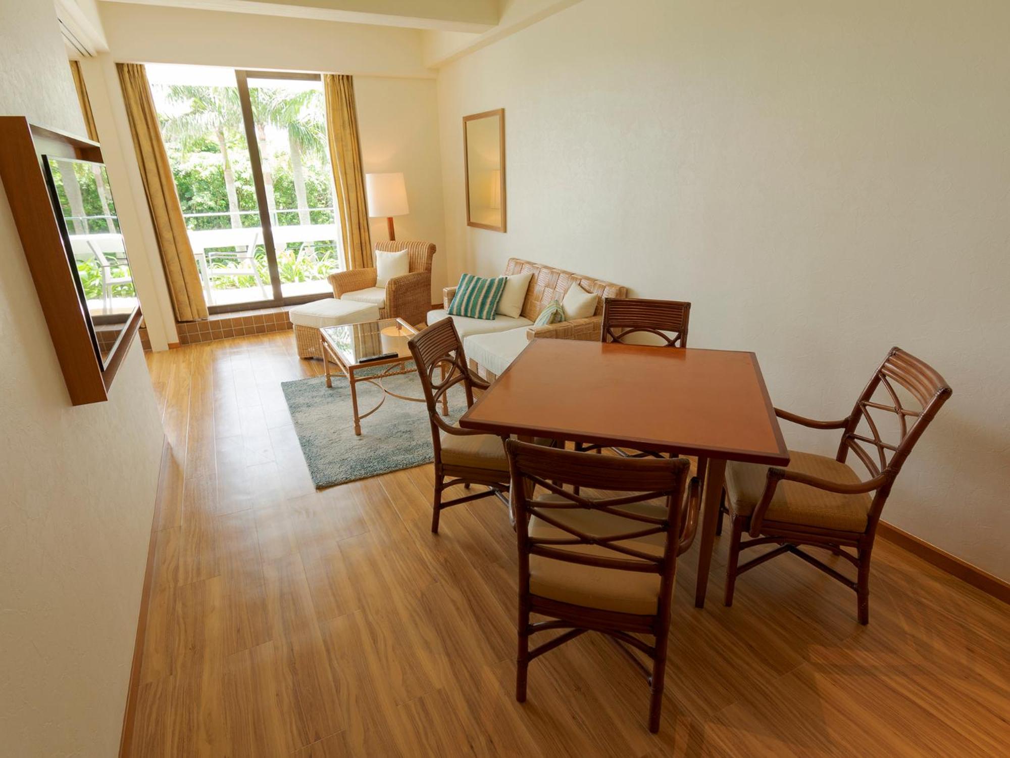 Premium Room with Mountain View -Non-smoking