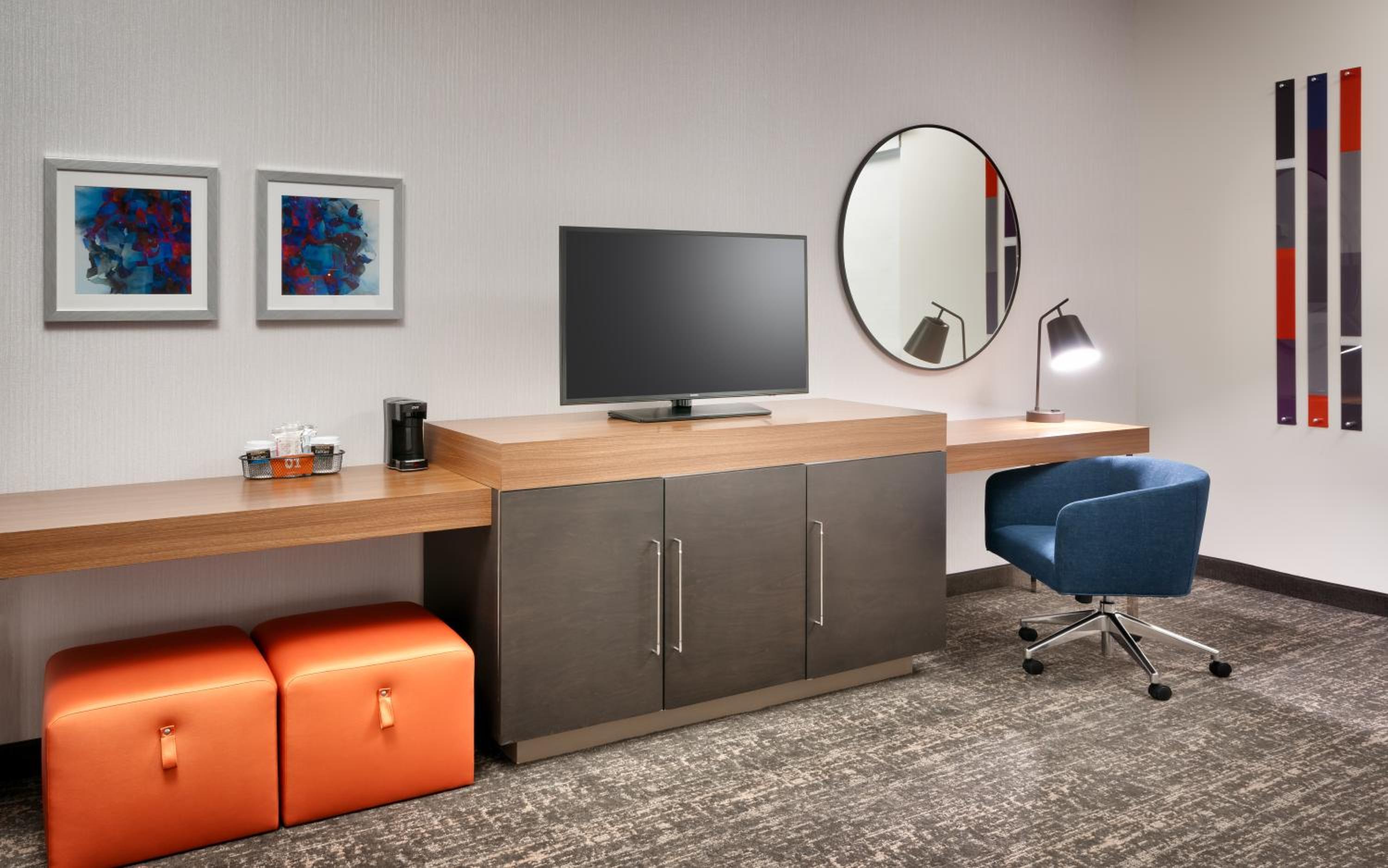 Queen Room with Two Queen Beds - Hearing Accessible