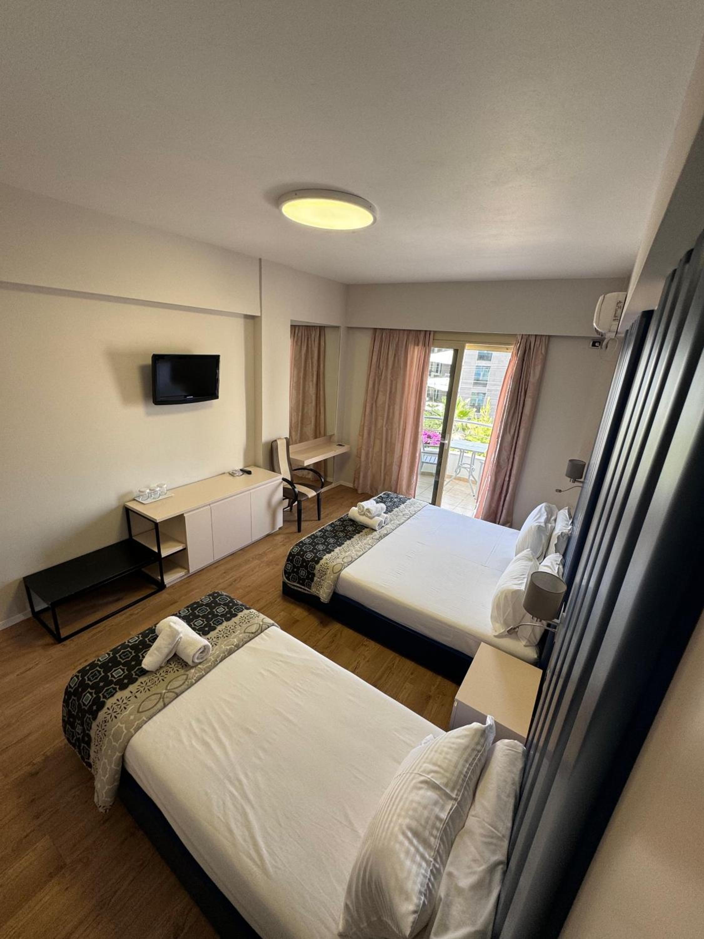 Triple Room With Balcony