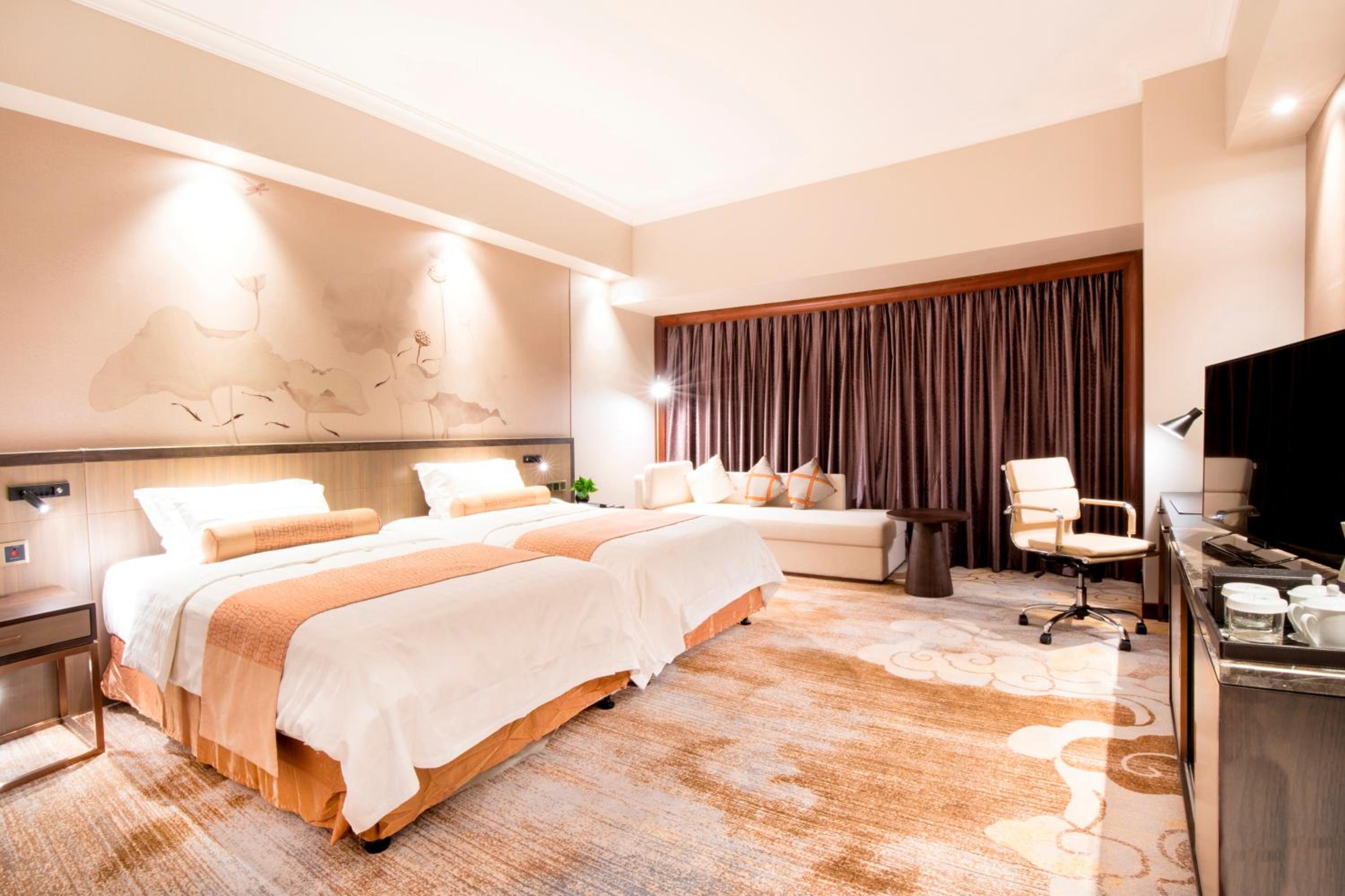 Superior Twin Room with View