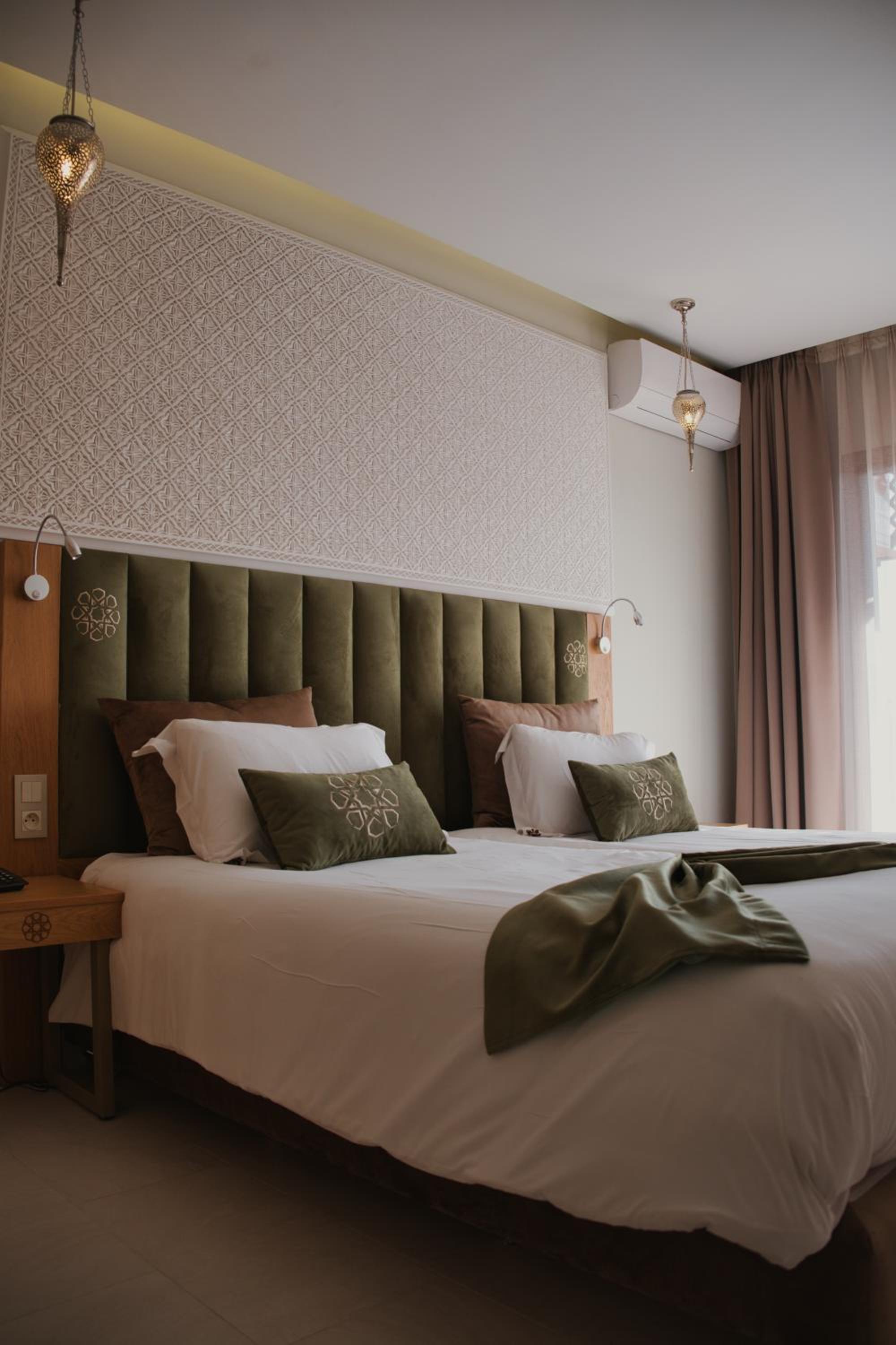 Deluxe Double or Twin Room with Pool View