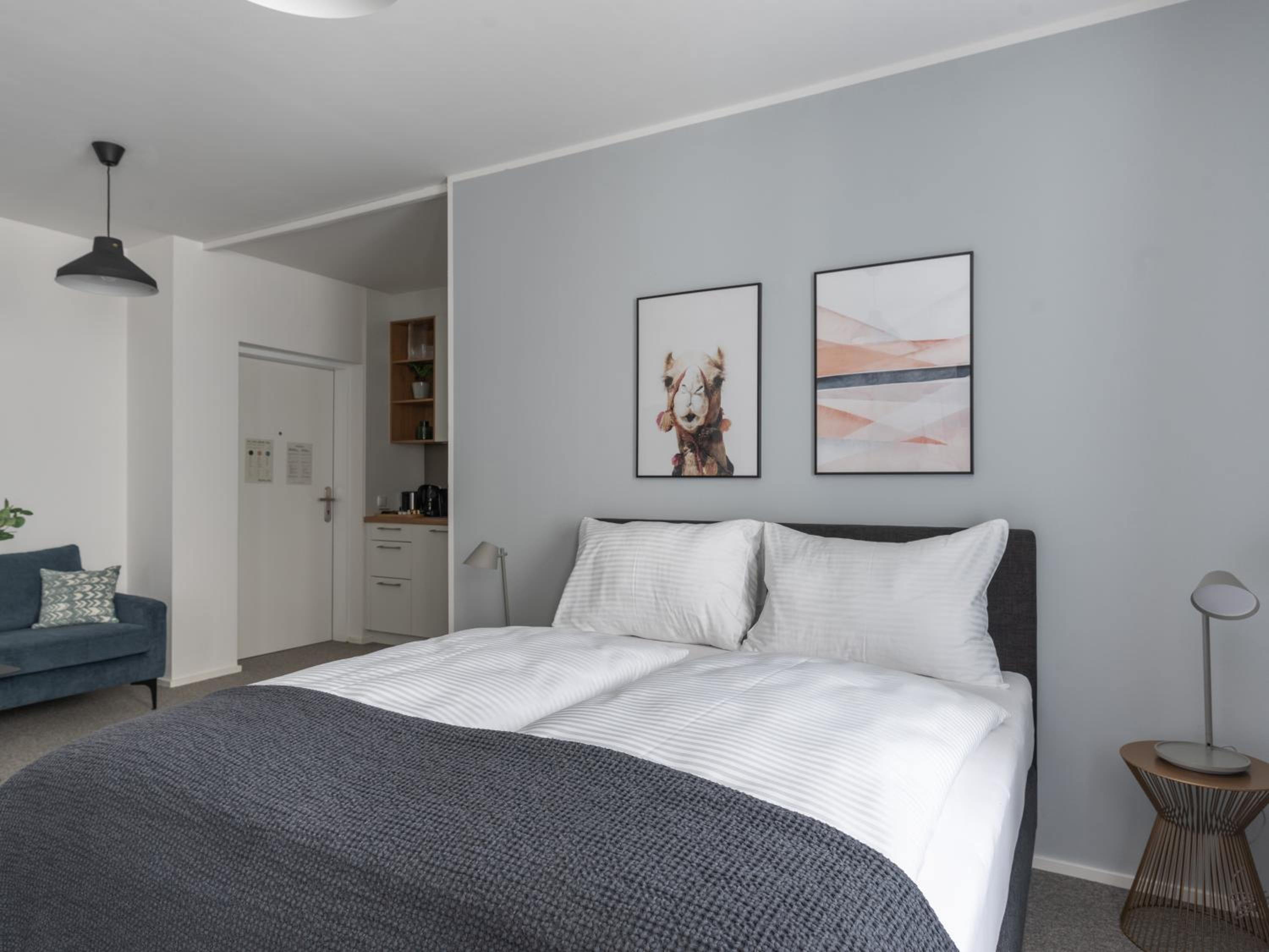 Suite XL with seating area