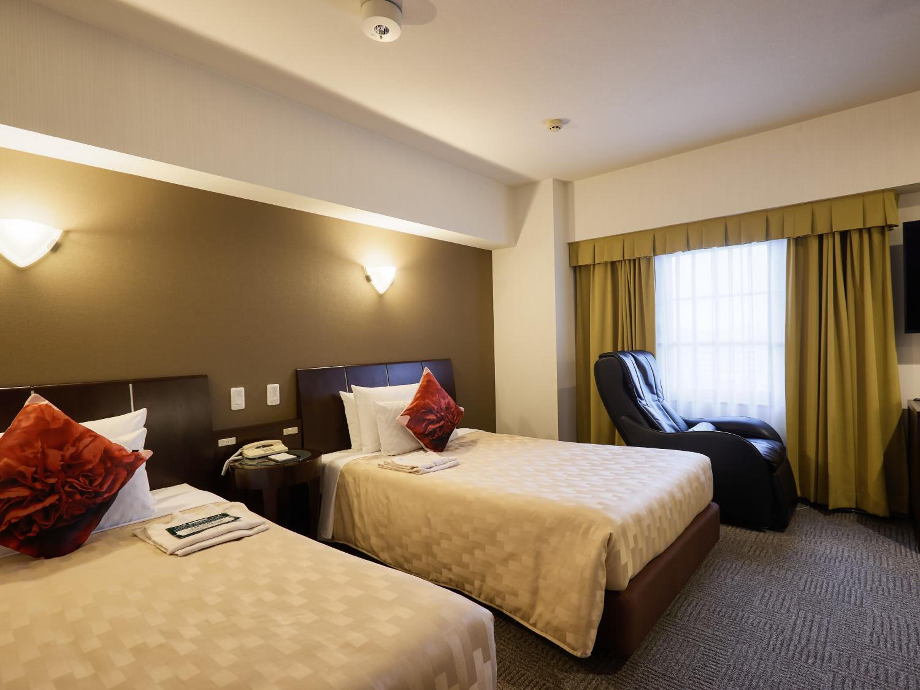 Twin Room - Non-Smoking