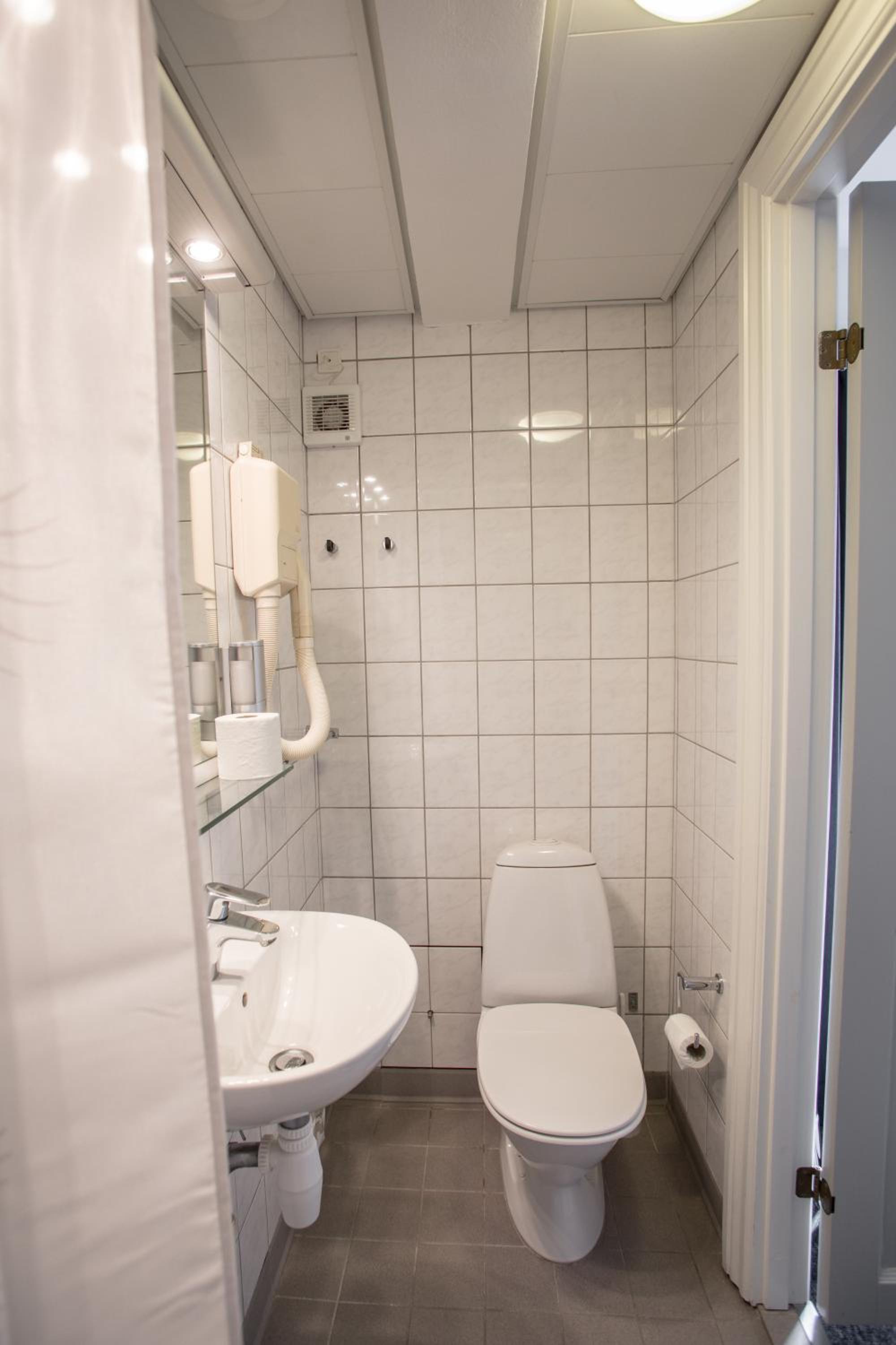 Economy Double or Twin Room