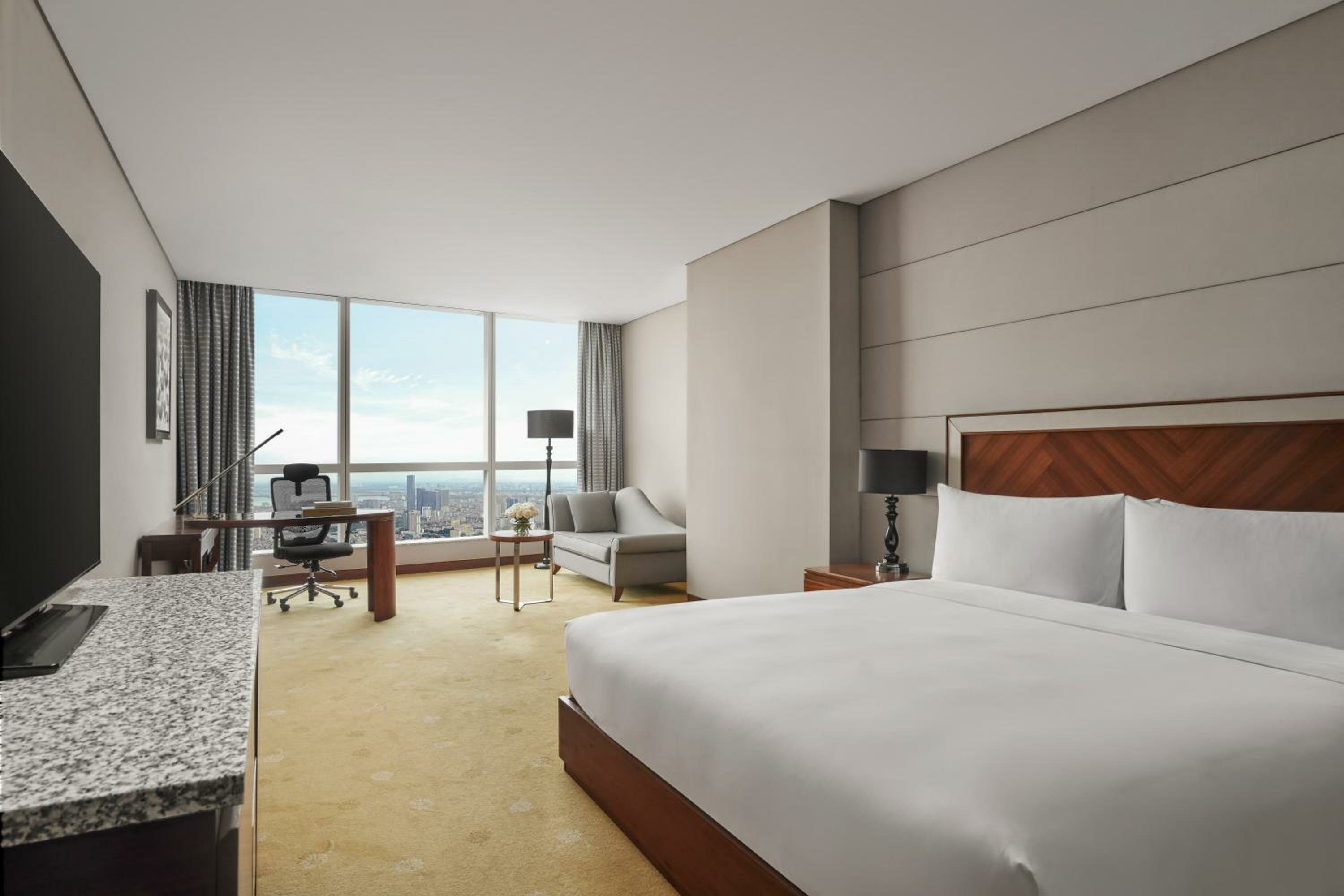 Premium King Room - Club Lounge Access