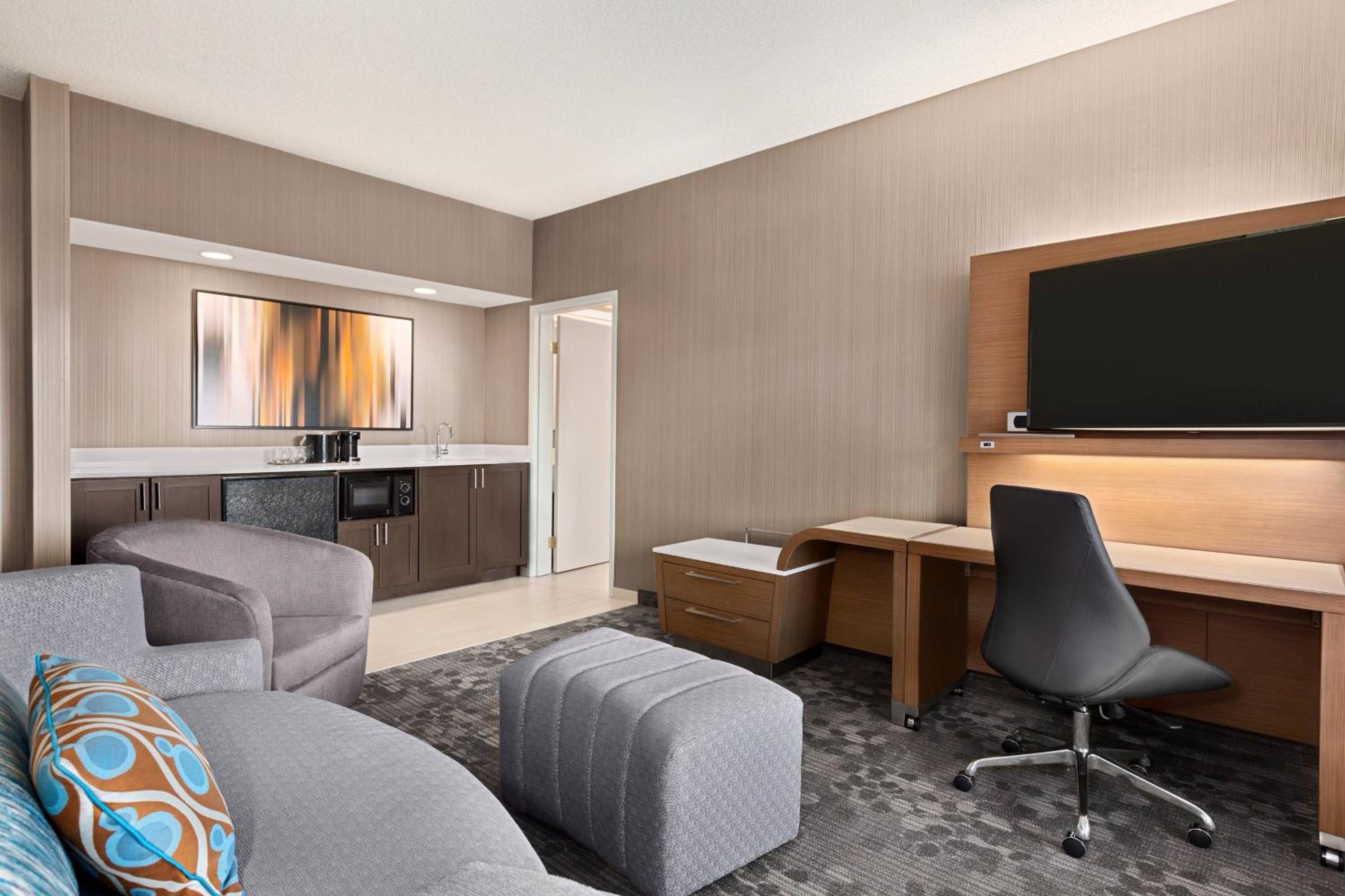 King Suite with Sofa Bed