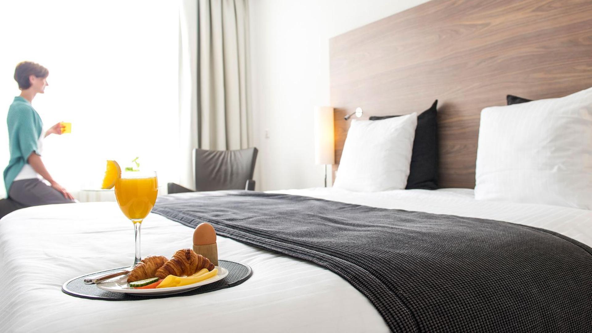 Superior King Room with Spa Access