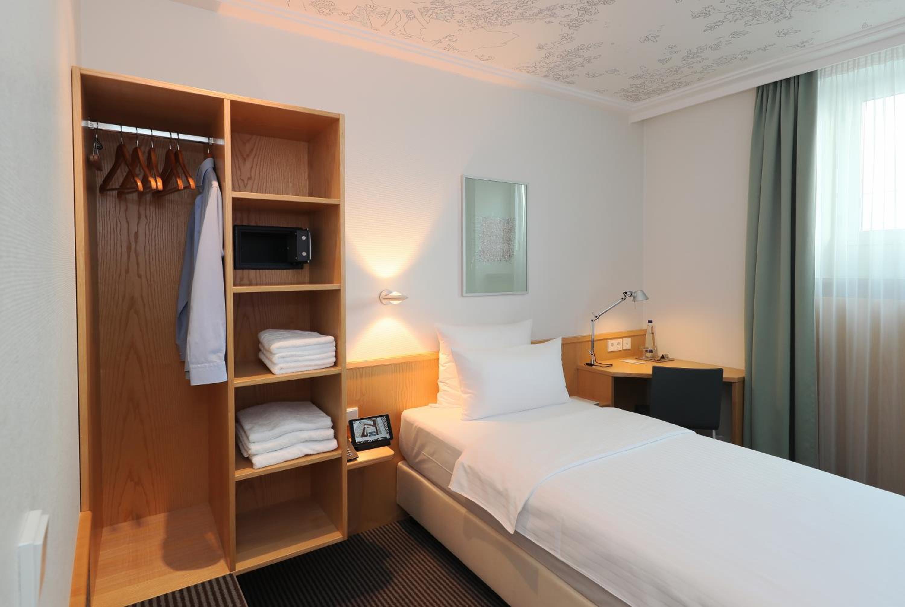 Cozy Single Room