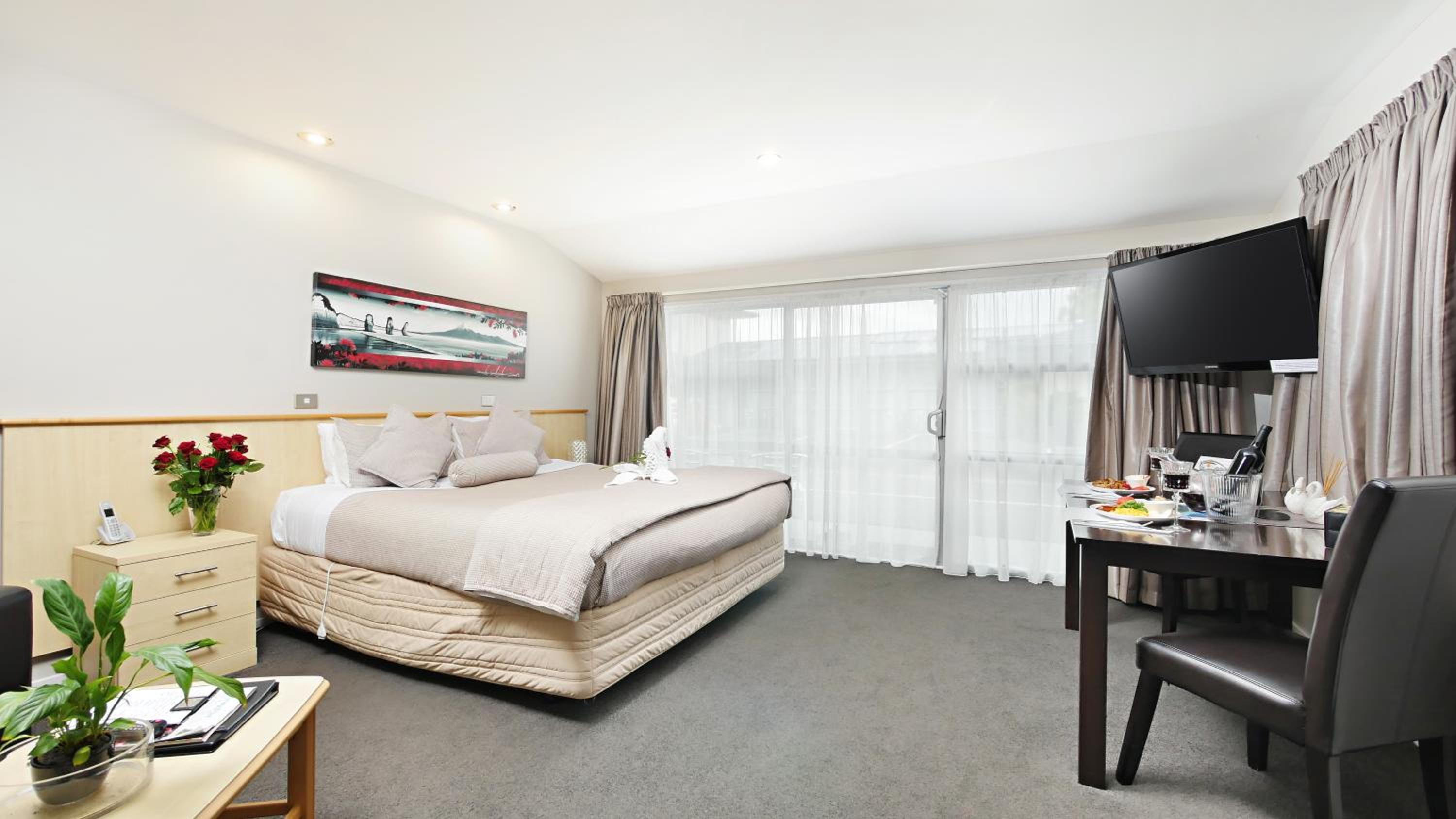 Executive Suite with Spa Bath