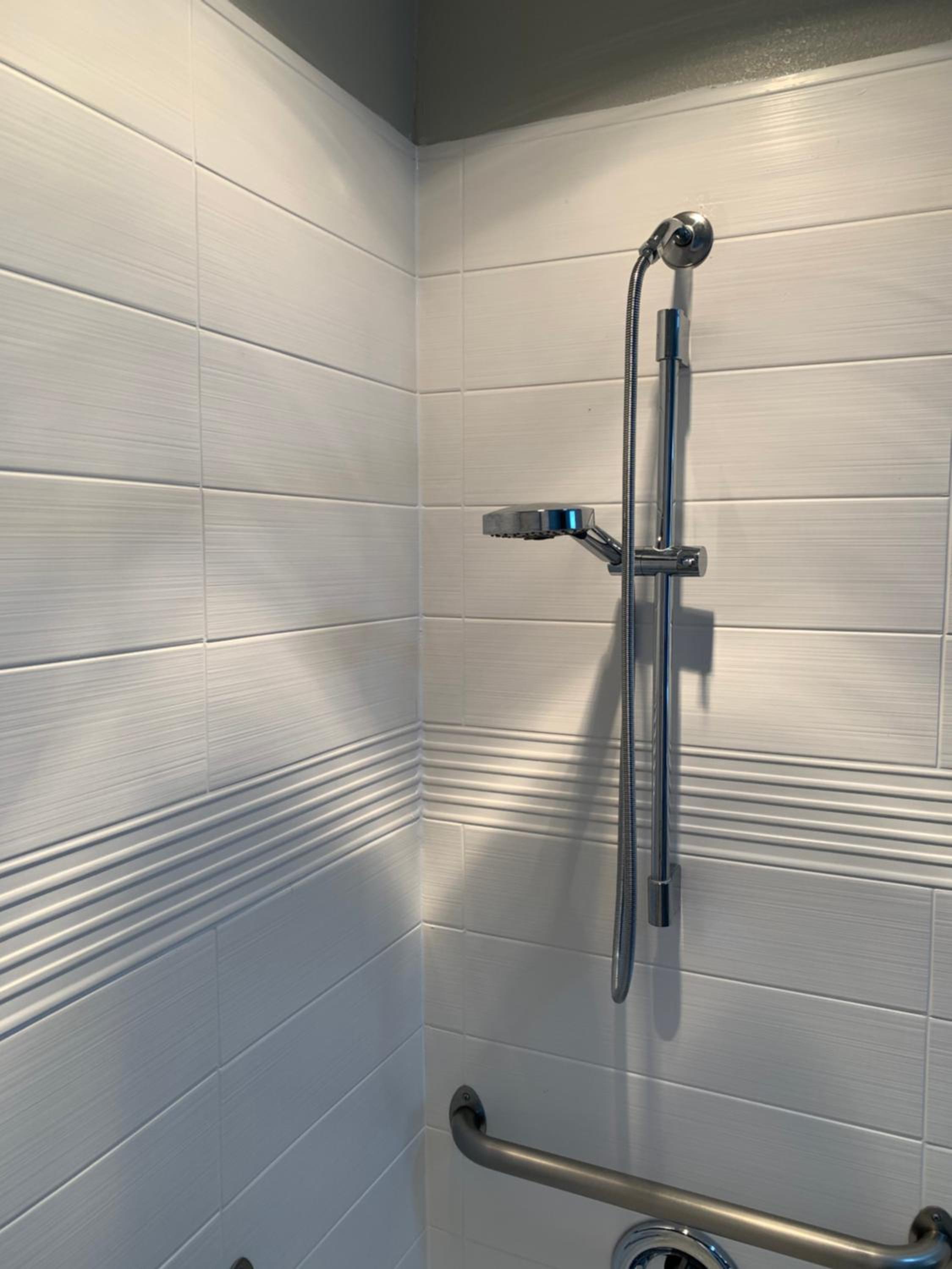 Queen Room - Disability Access/Non-Smoking