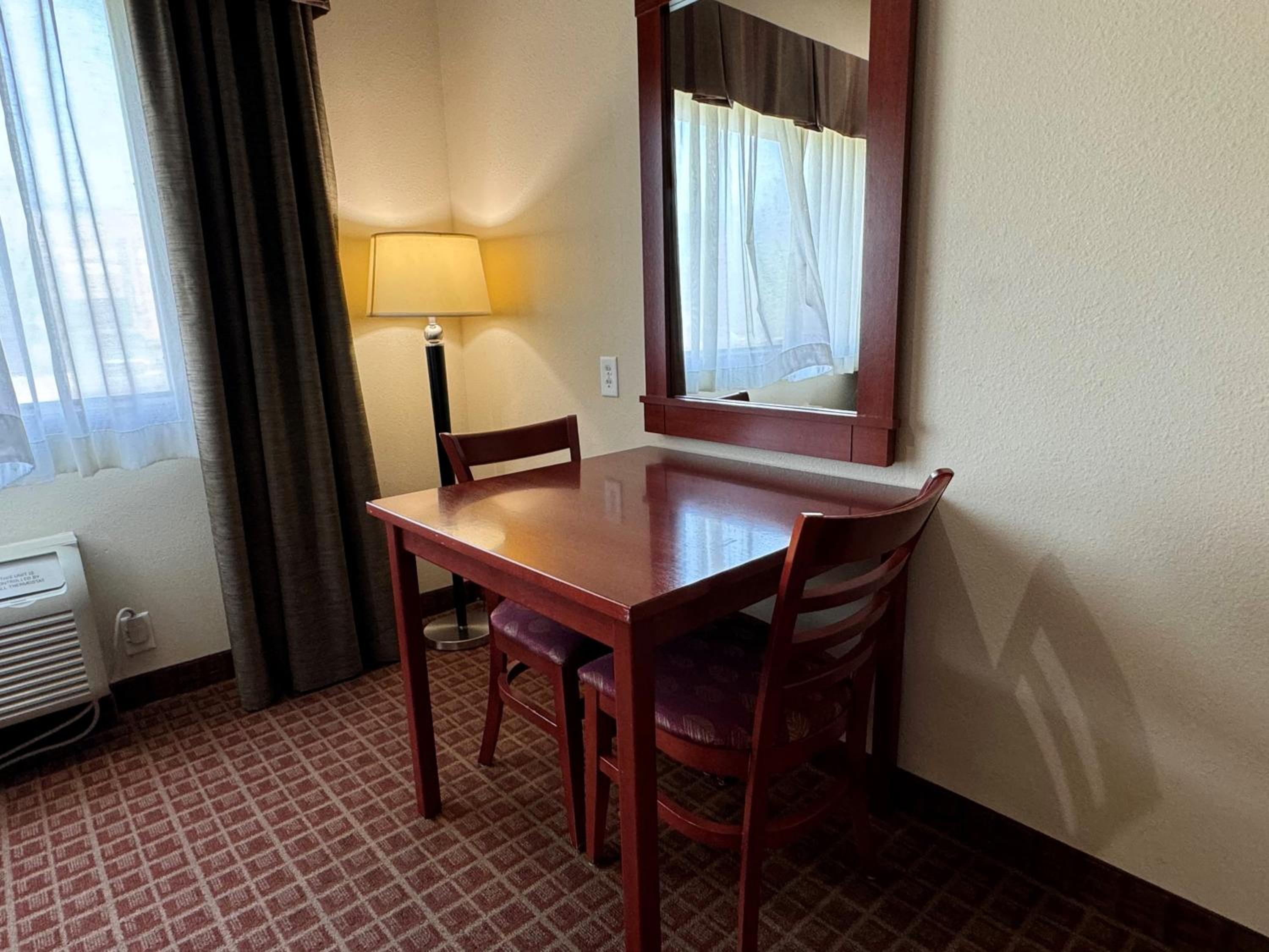 Queen Room with Two Queen Beds - Disability Access - Non-Smoking