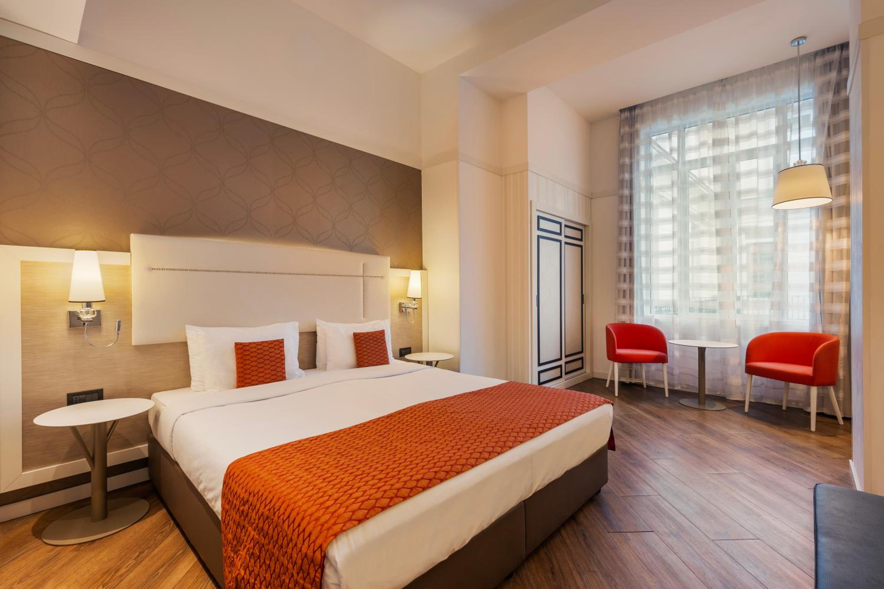 Deluxe Superior Room