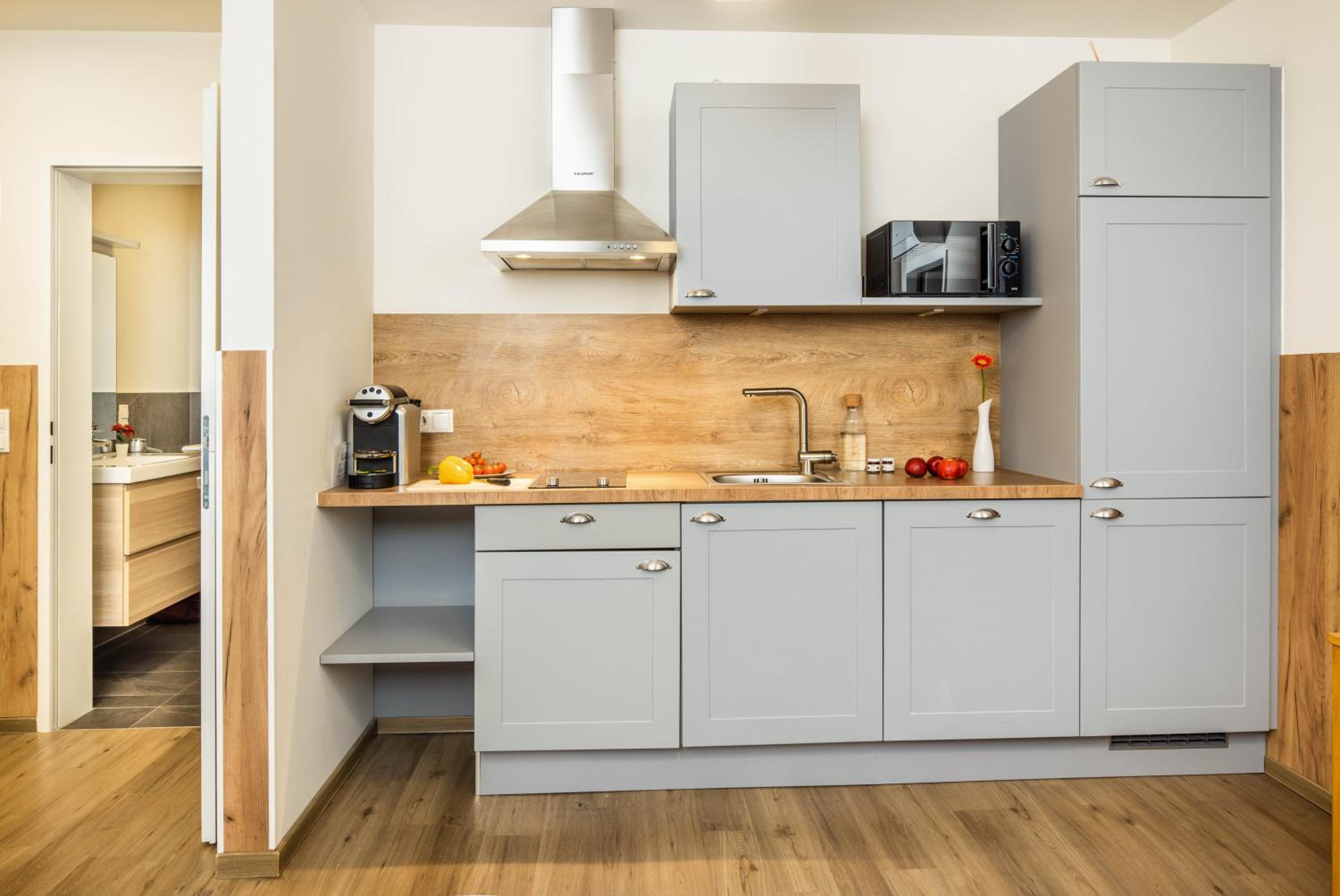 Deluxe 1-Bedroom Balcony