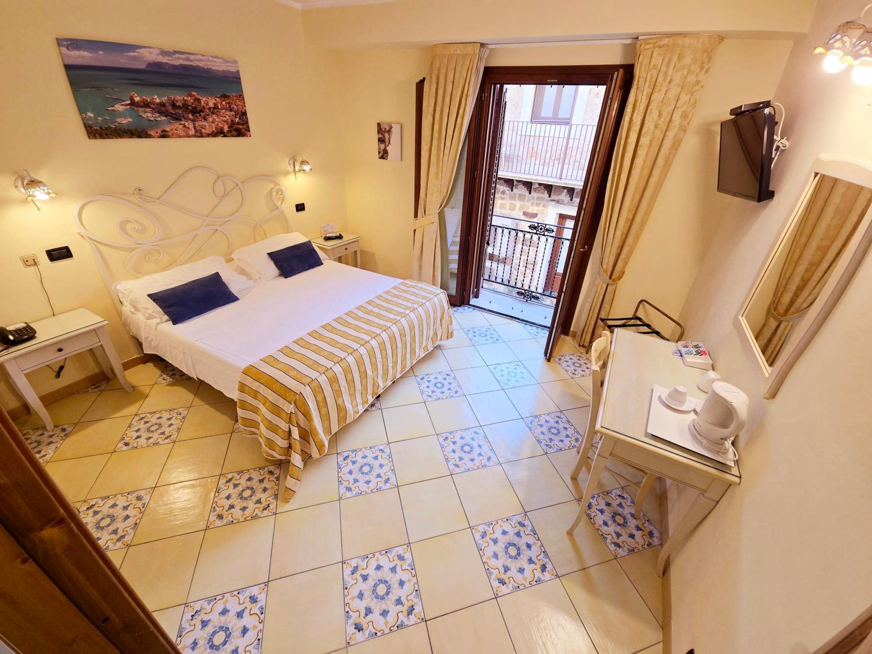 Double Room with French Balcony