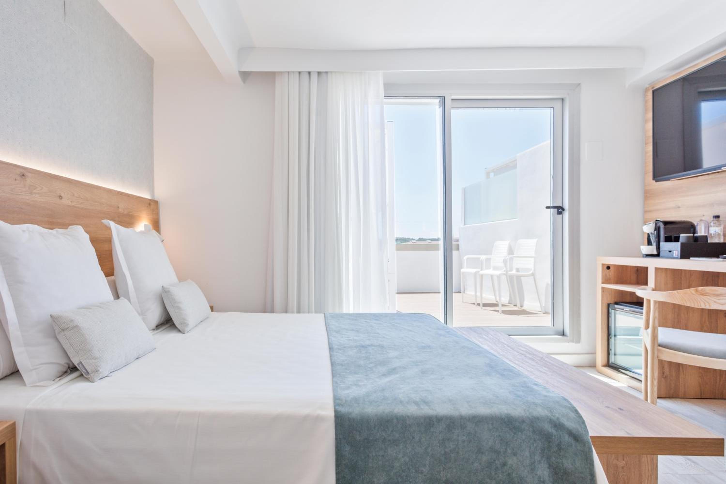 Premium Double Room (2 Adults)