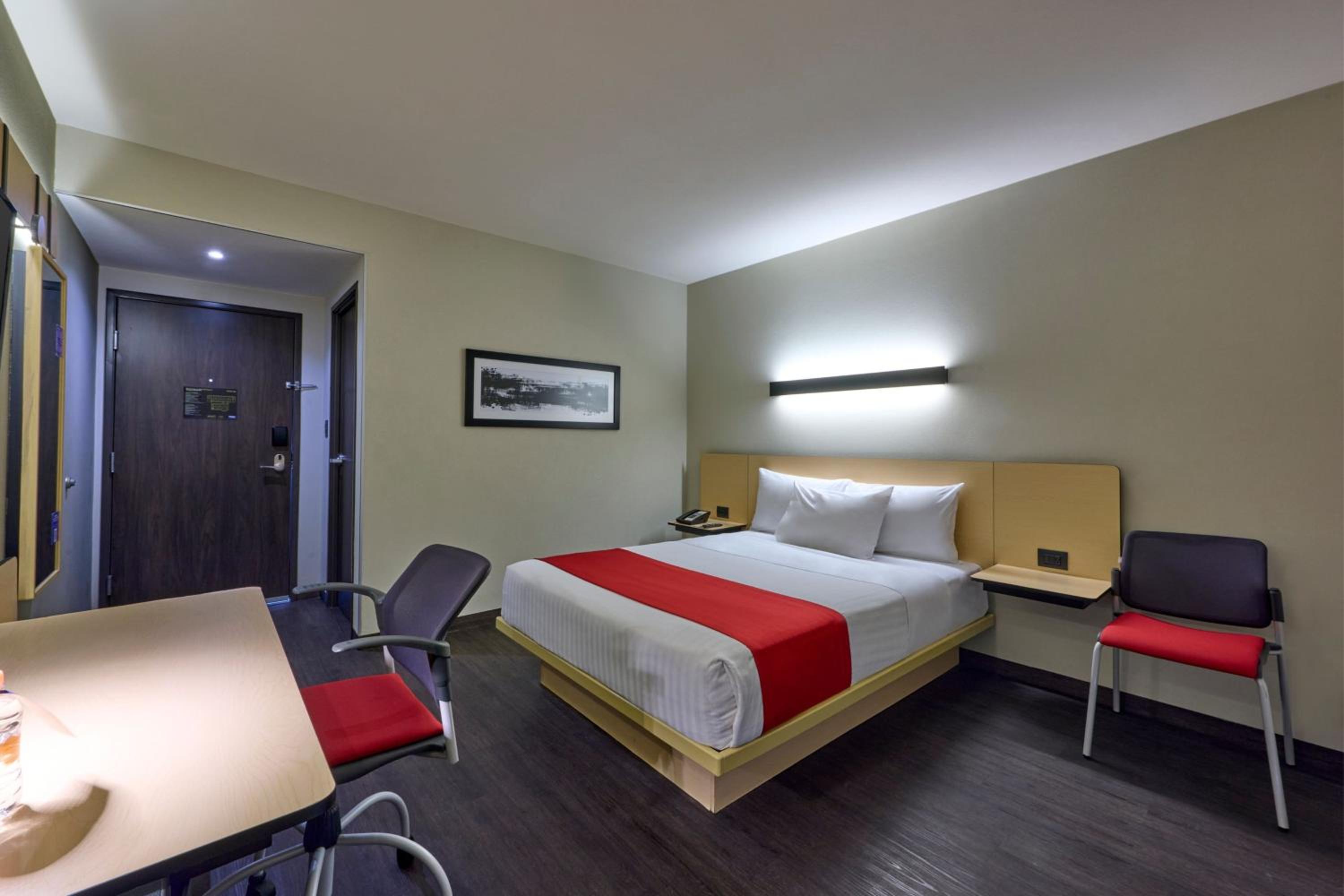 Queen Room