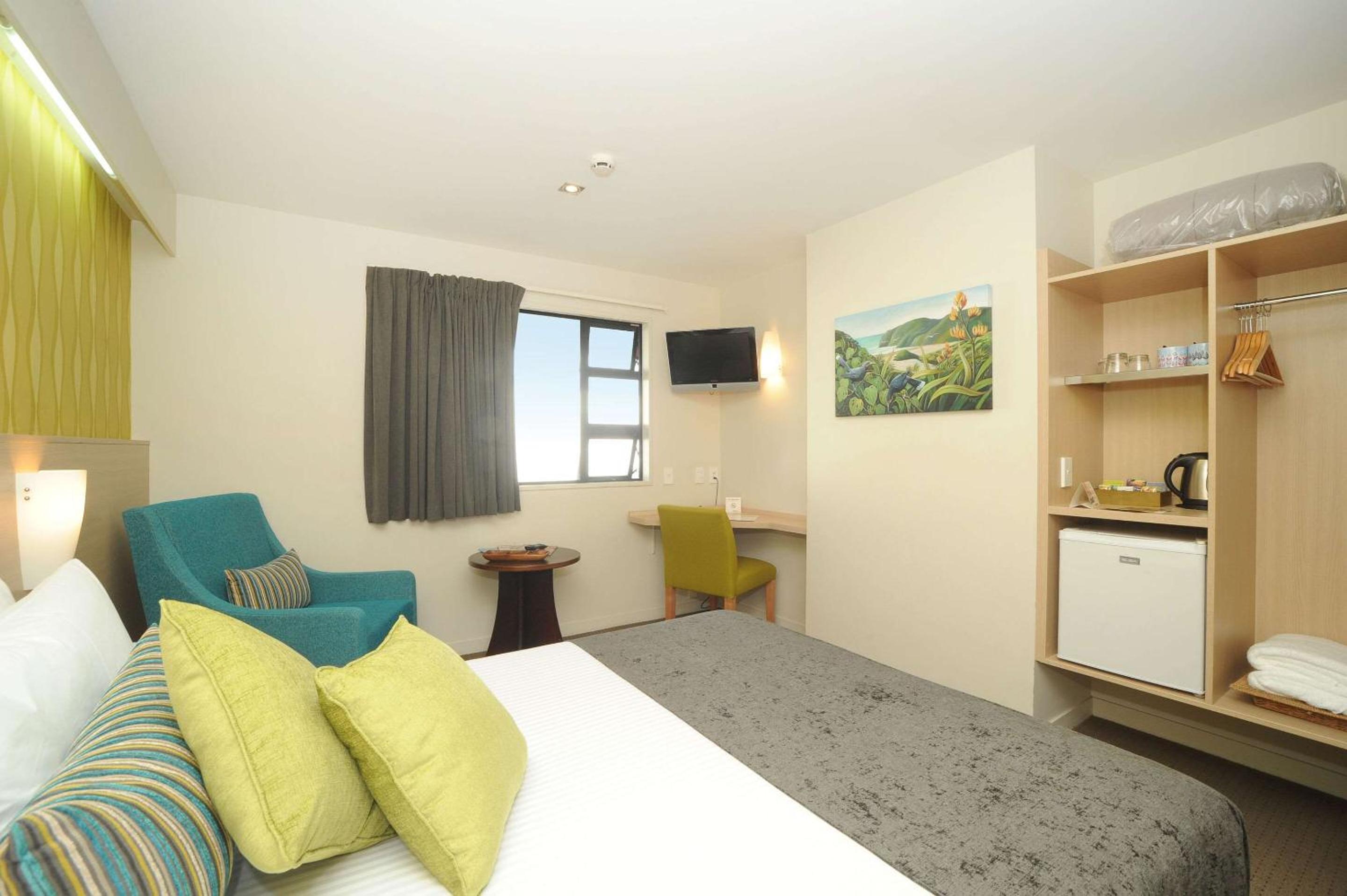 Standard Queen Room - Non Smoking