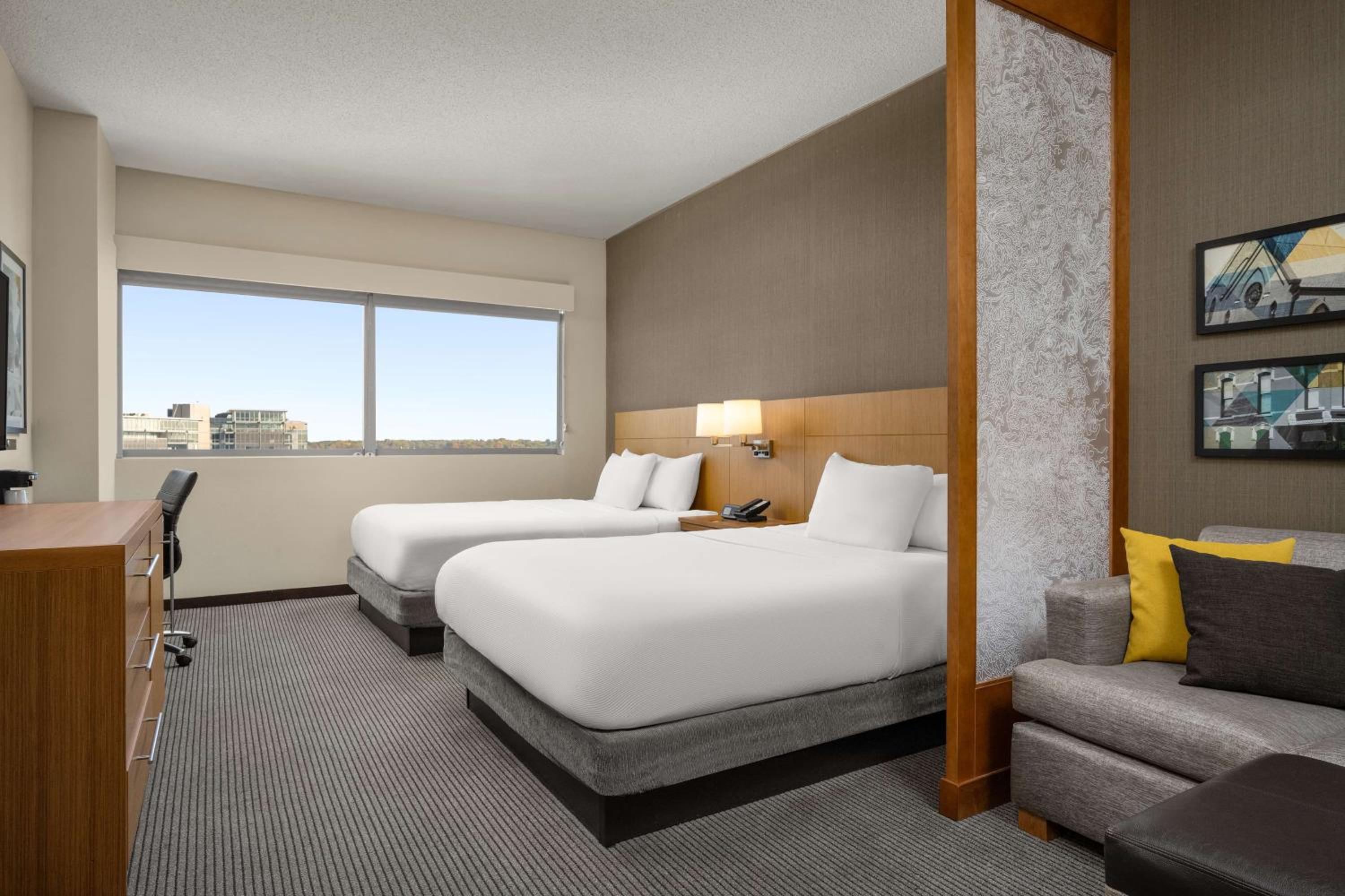 Double Queen Room with Sofa Bed - High Floor