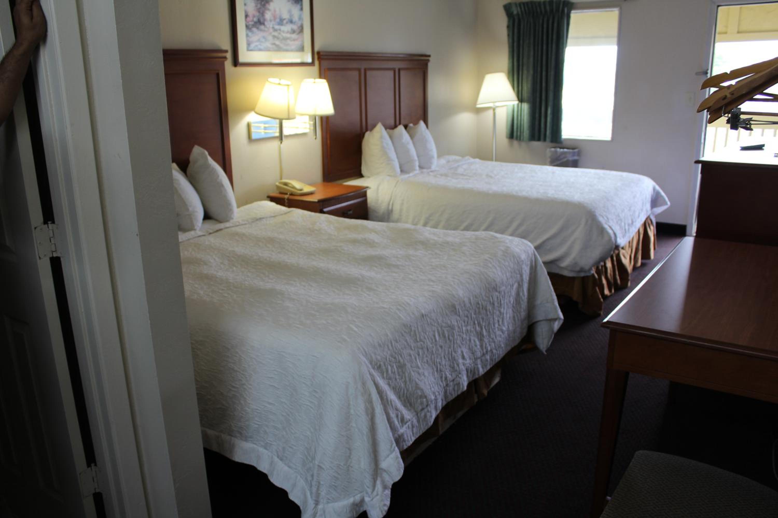 2 Queen Bed, Non-Smoking