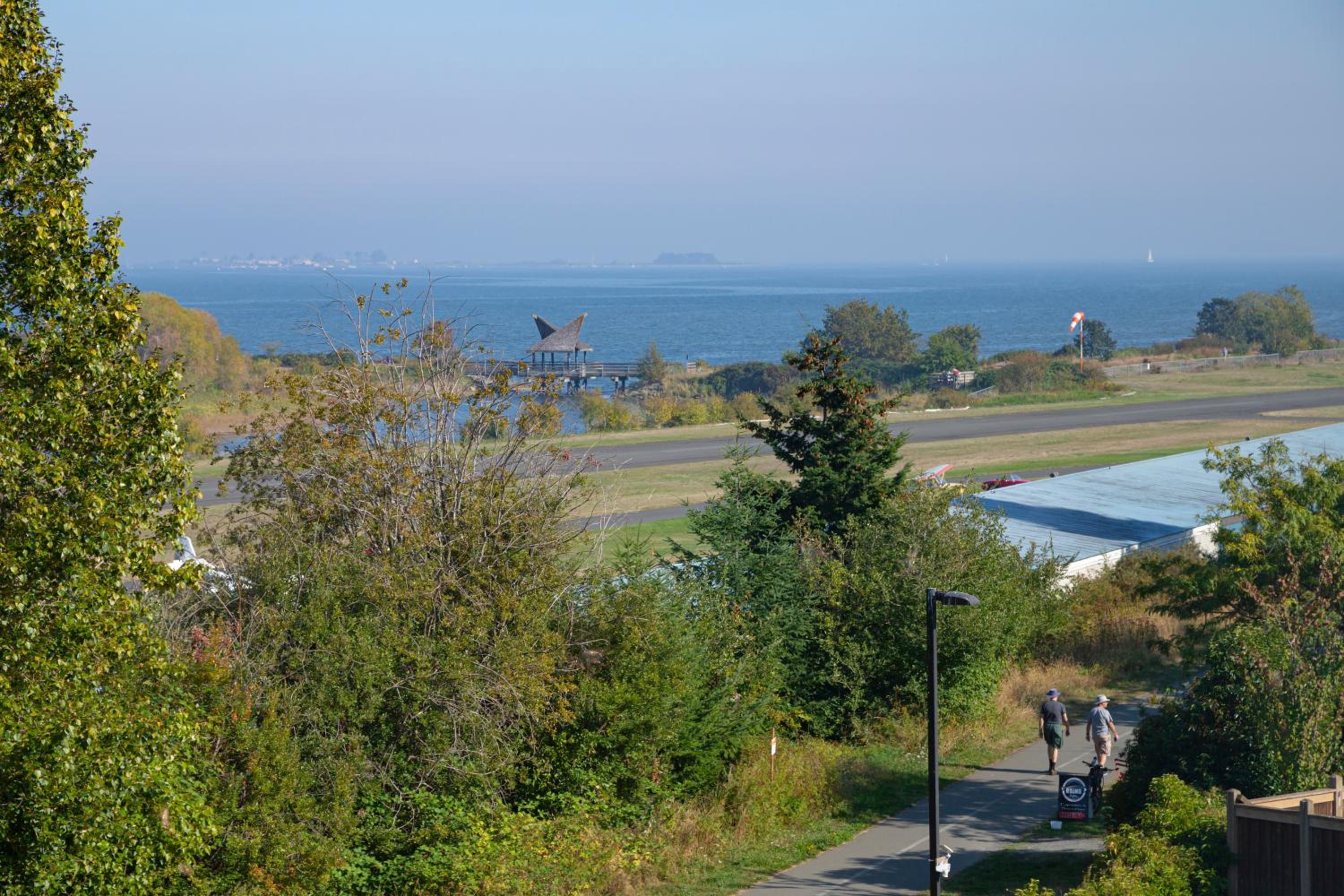 Two Queen Beds with View Non - Smoking