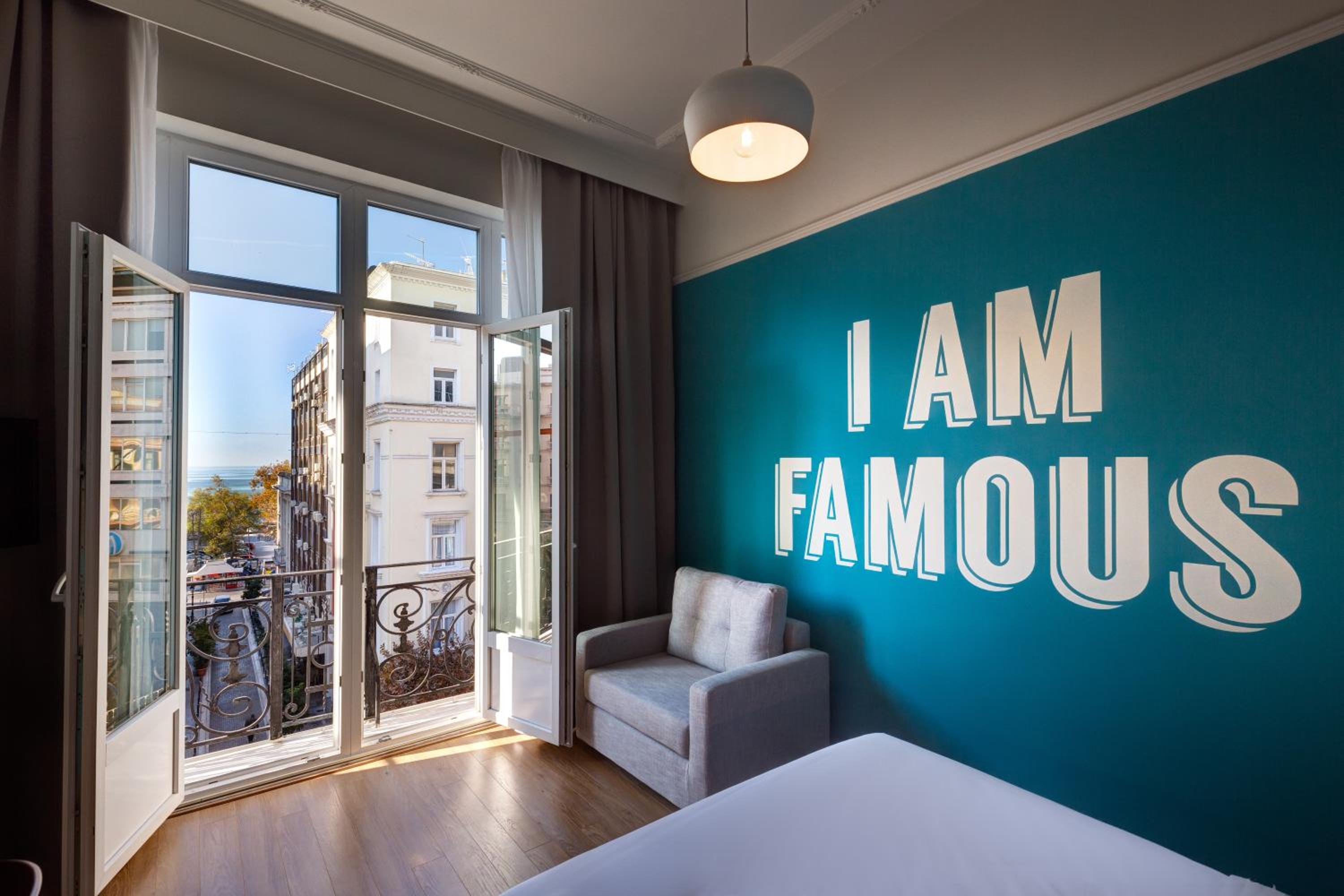 Large Partial Sea View Room 