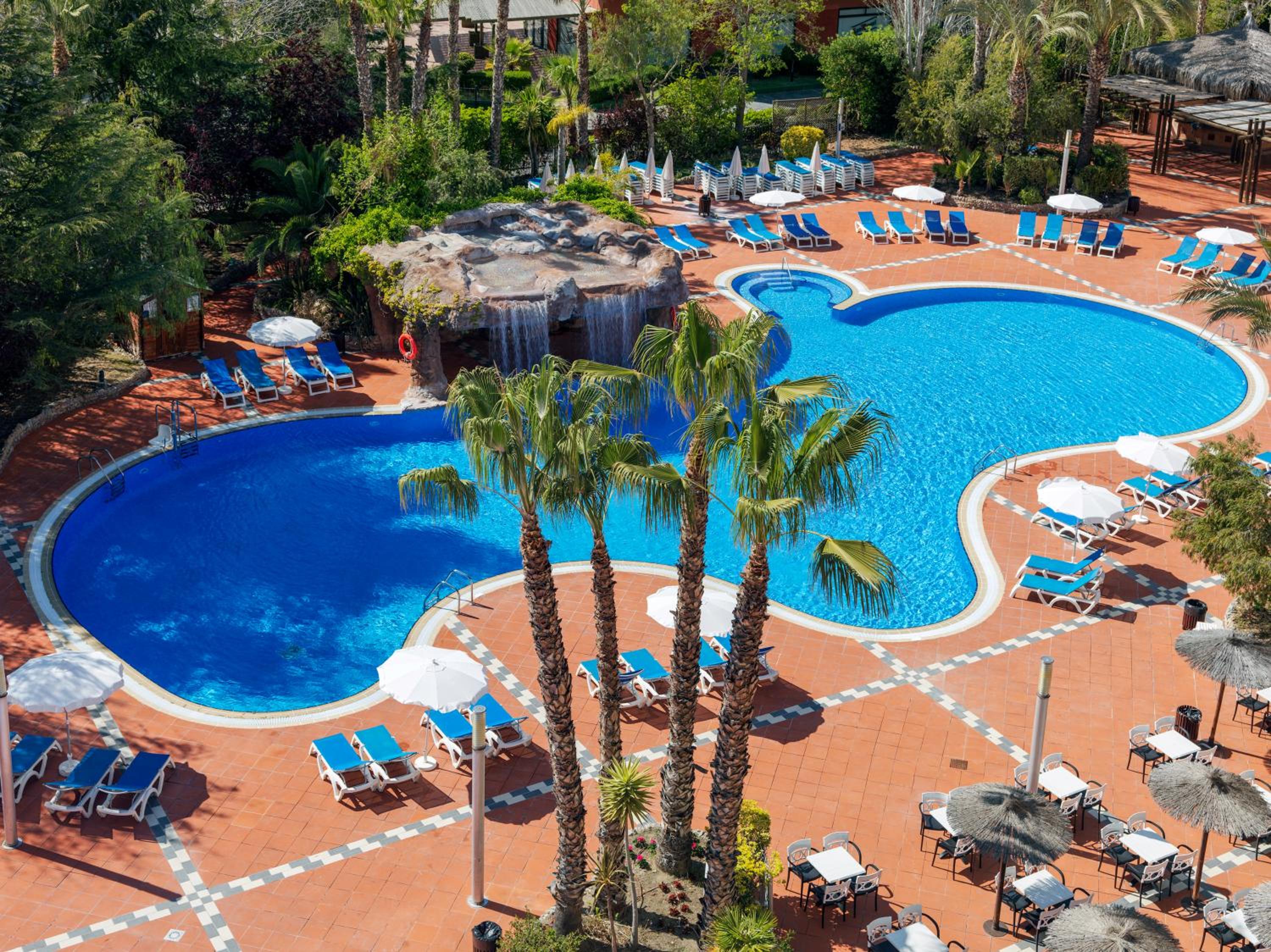 Double or Twin Room with Extra Bed and Pool View (2 Adults + 1 Child up to 10 years old) 