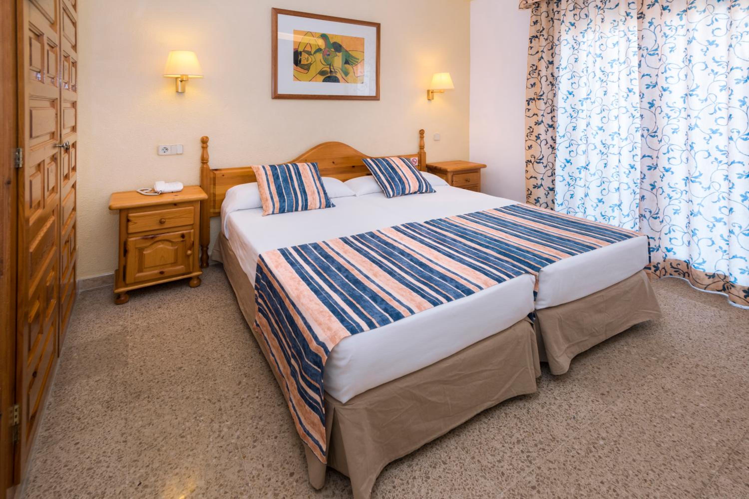 Double or Twin Room with Balcony