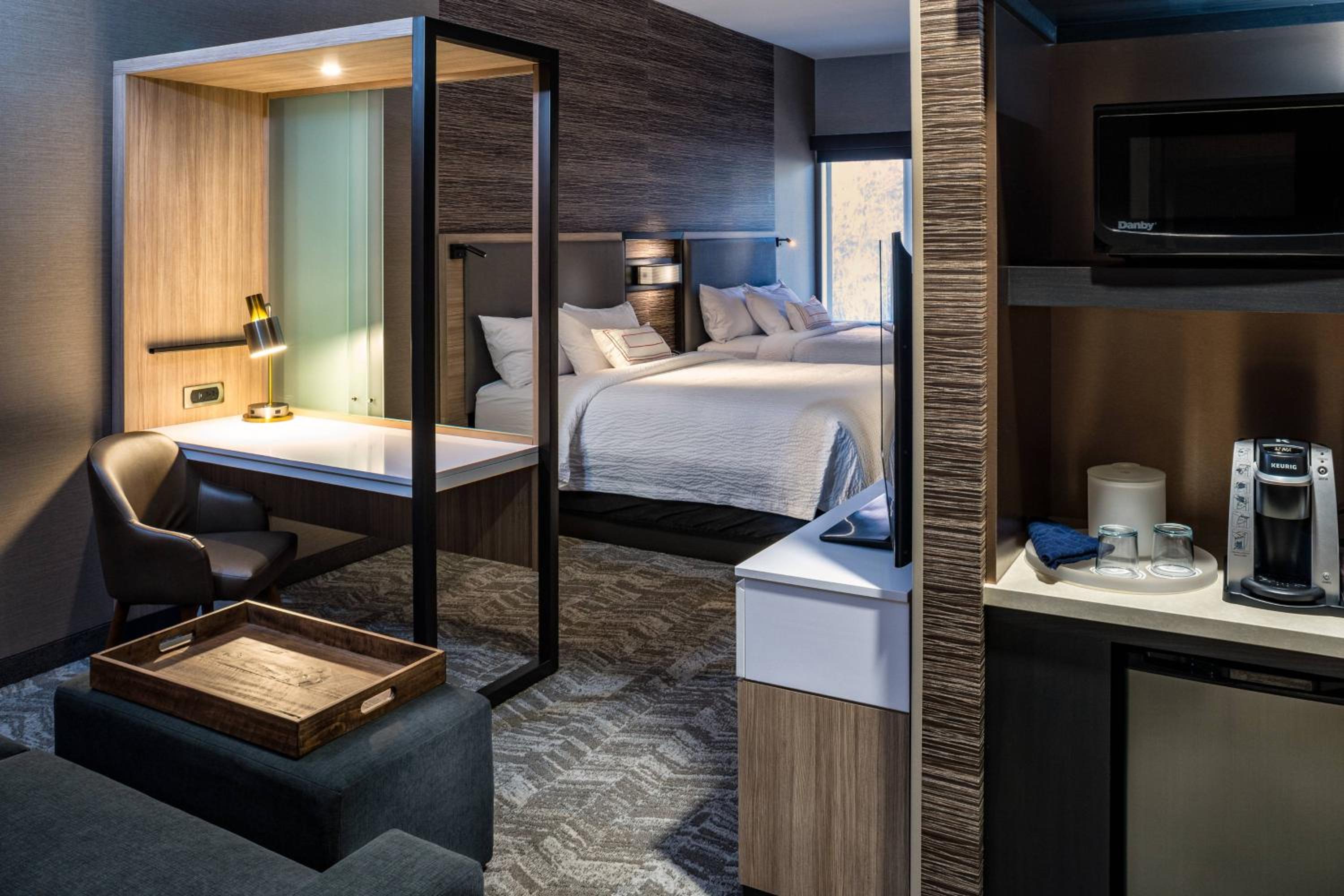 Queen Suite