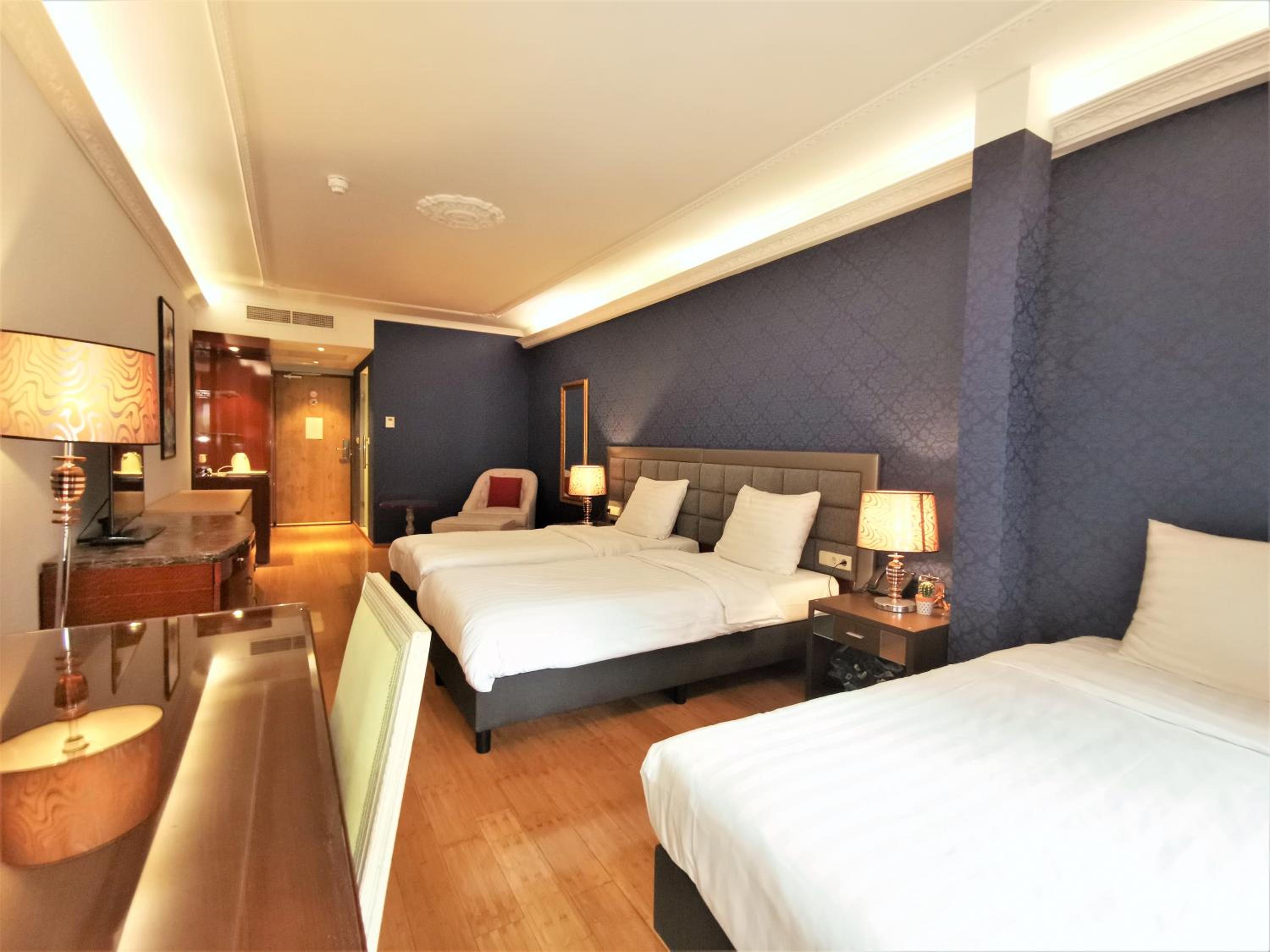 Superior Triple Room with Balcony