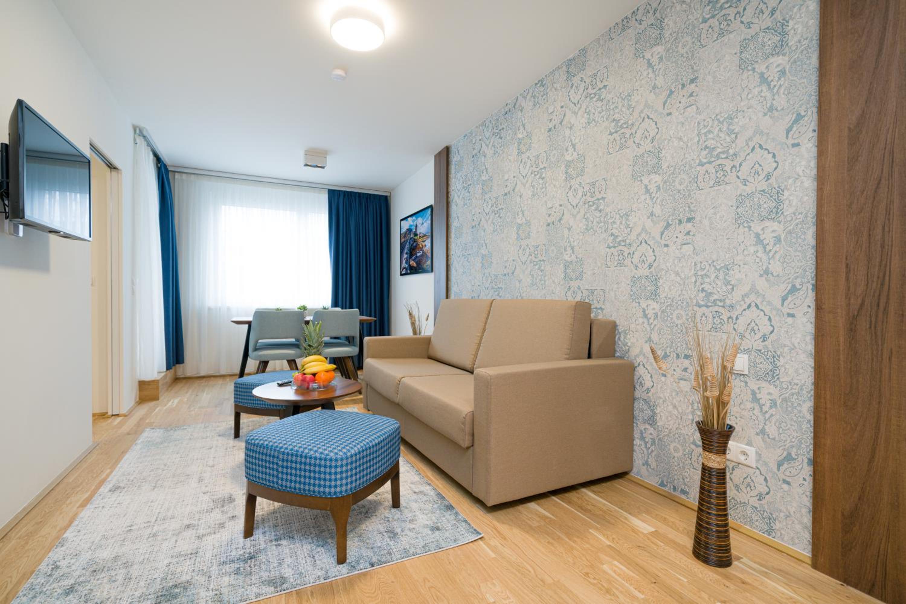 One-Bedroom Apartment with Balcony