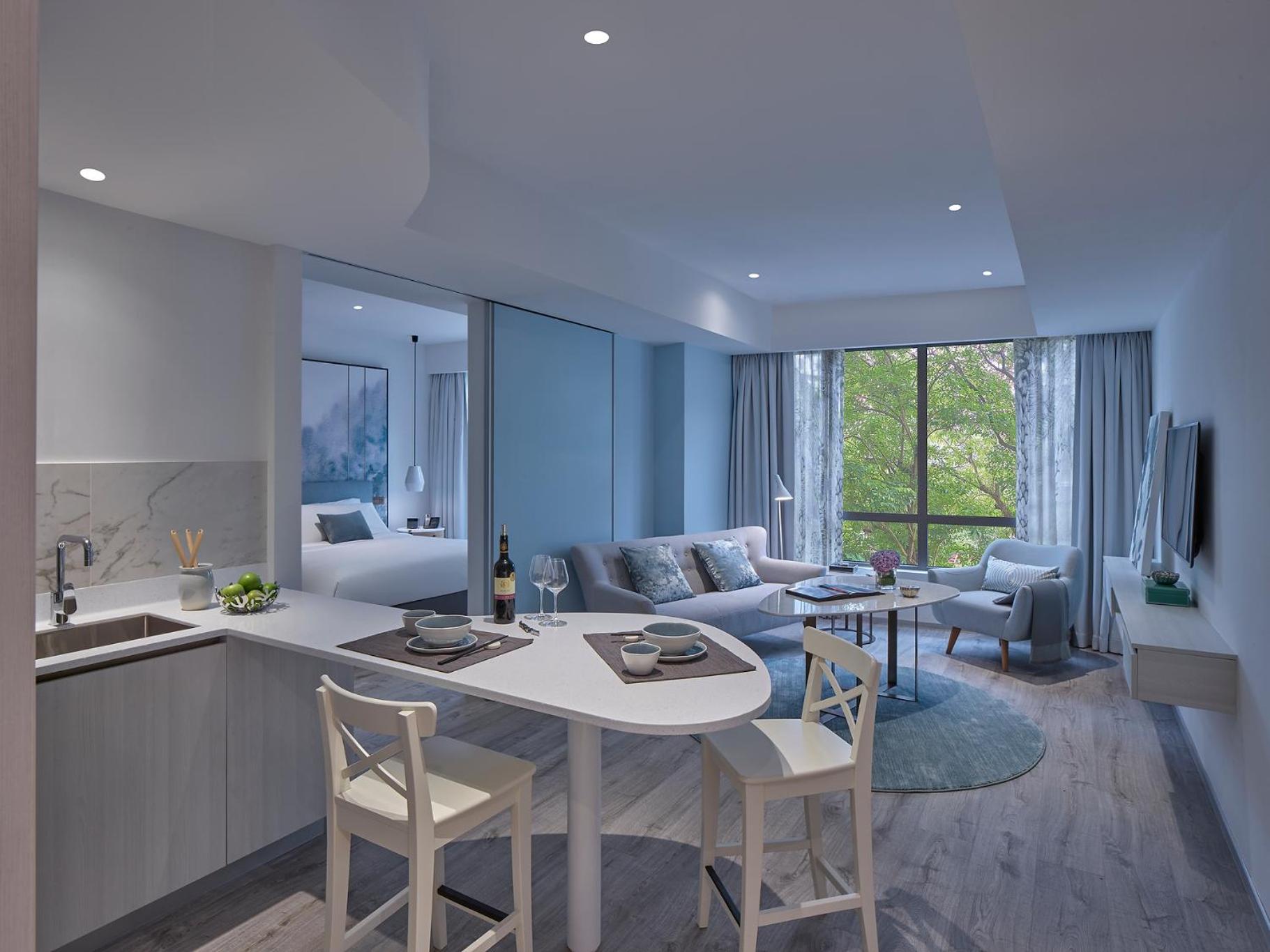 One-Bedroom Executive Suite 