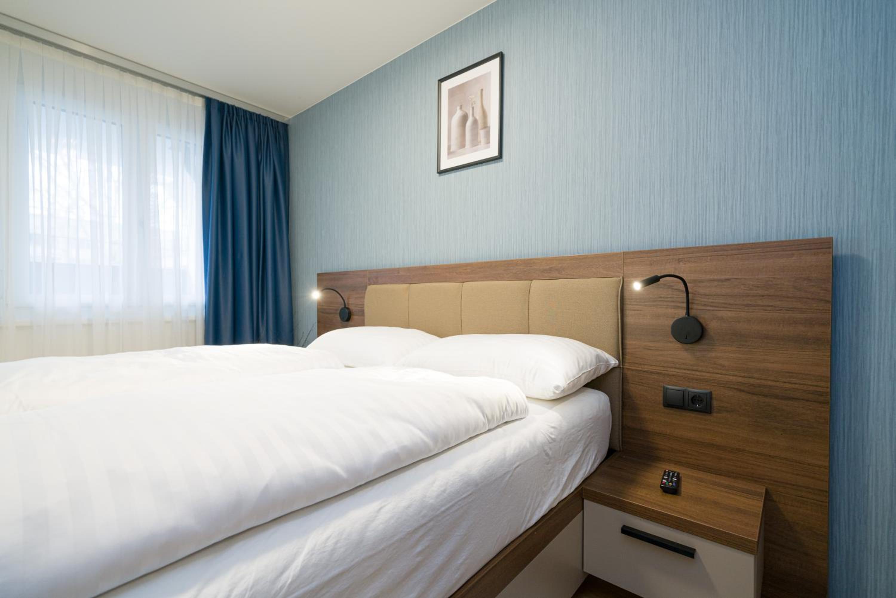 One-Bedroom Apartment with Balcony