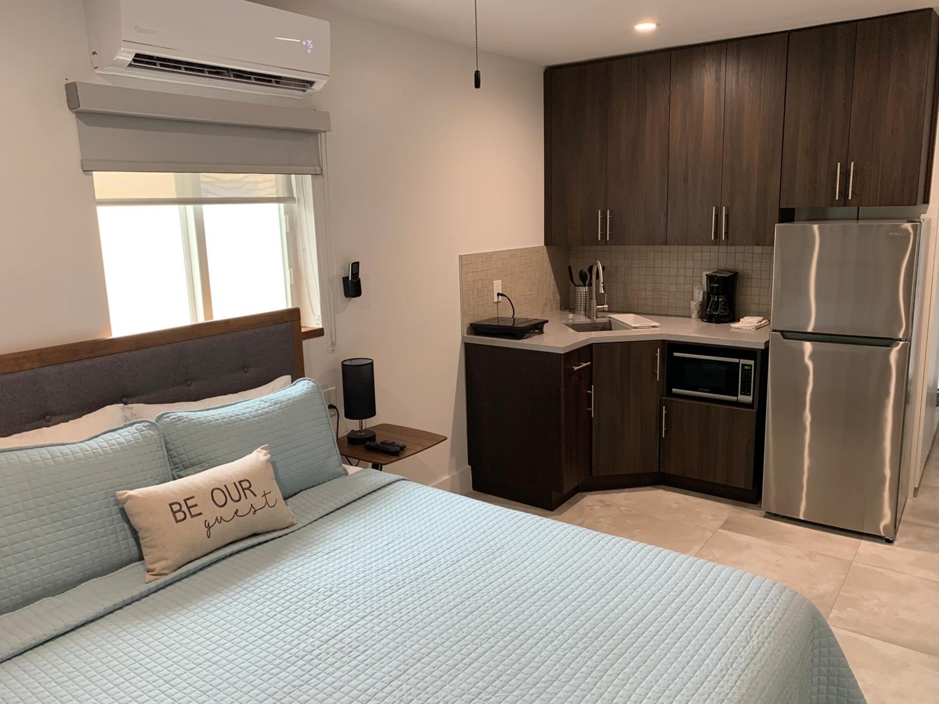 Studio Apartment