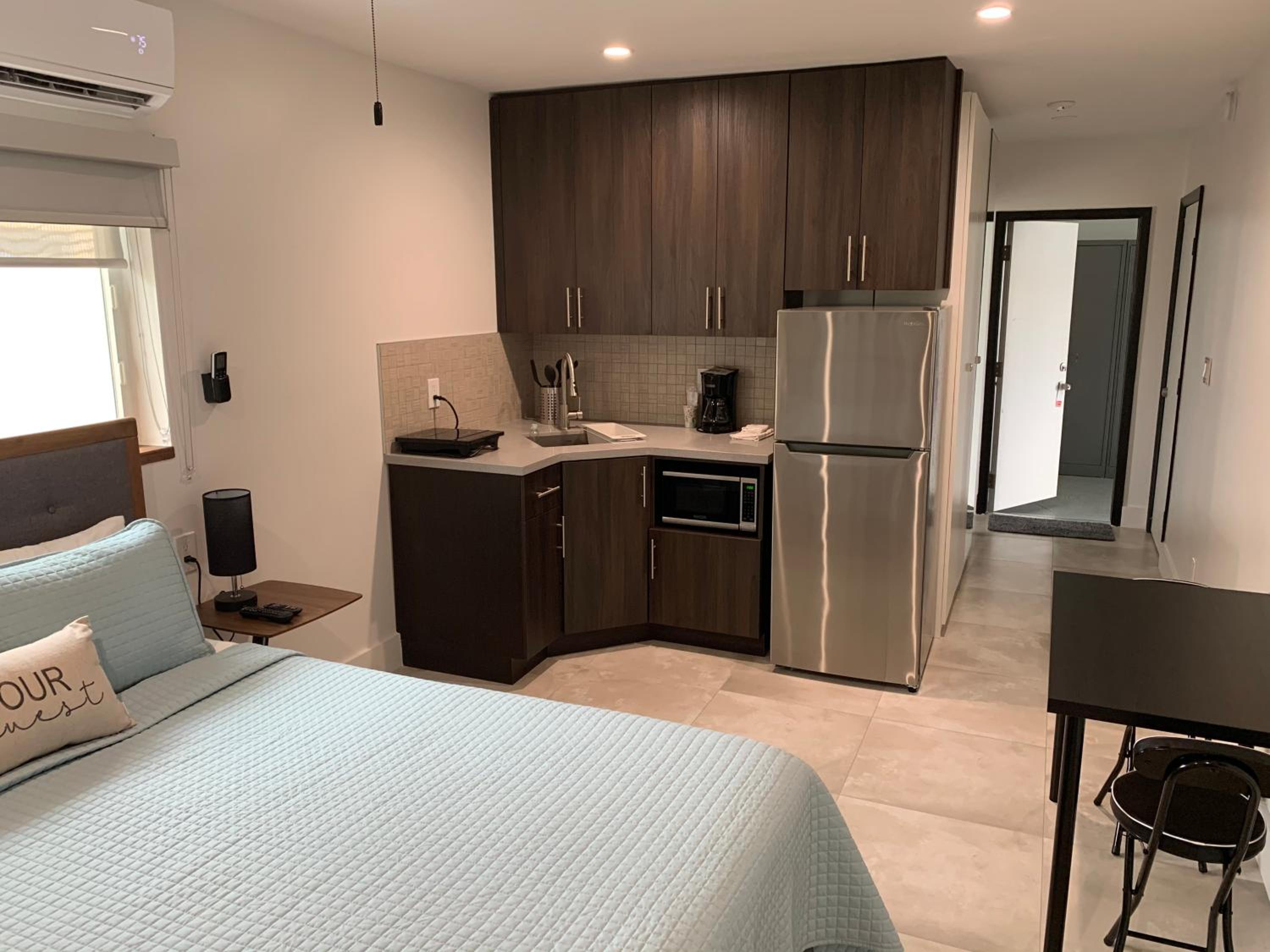 Studio Apartment