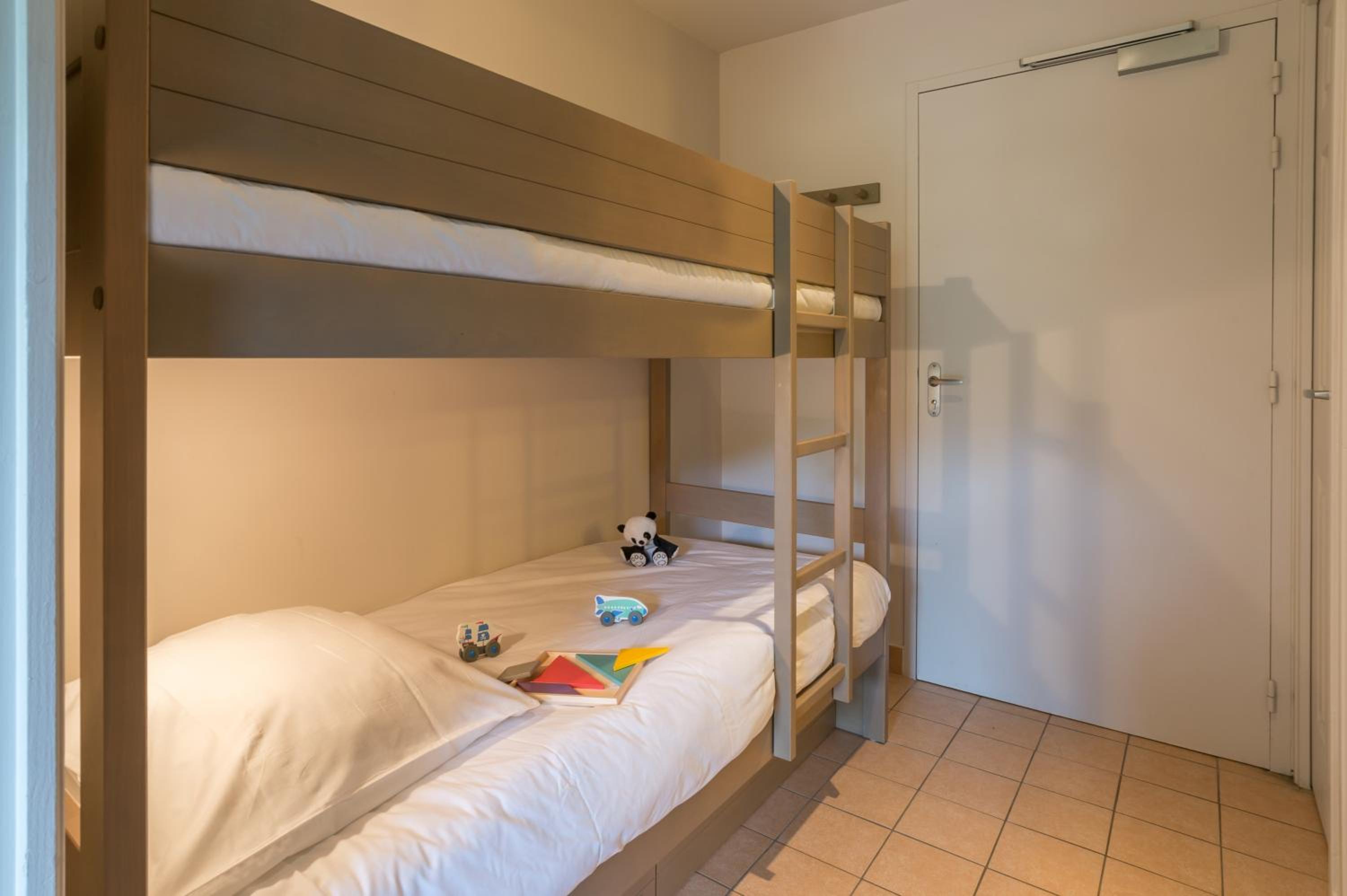 Two-Bedroom Apartment with Terrace or Balcony (7 People)