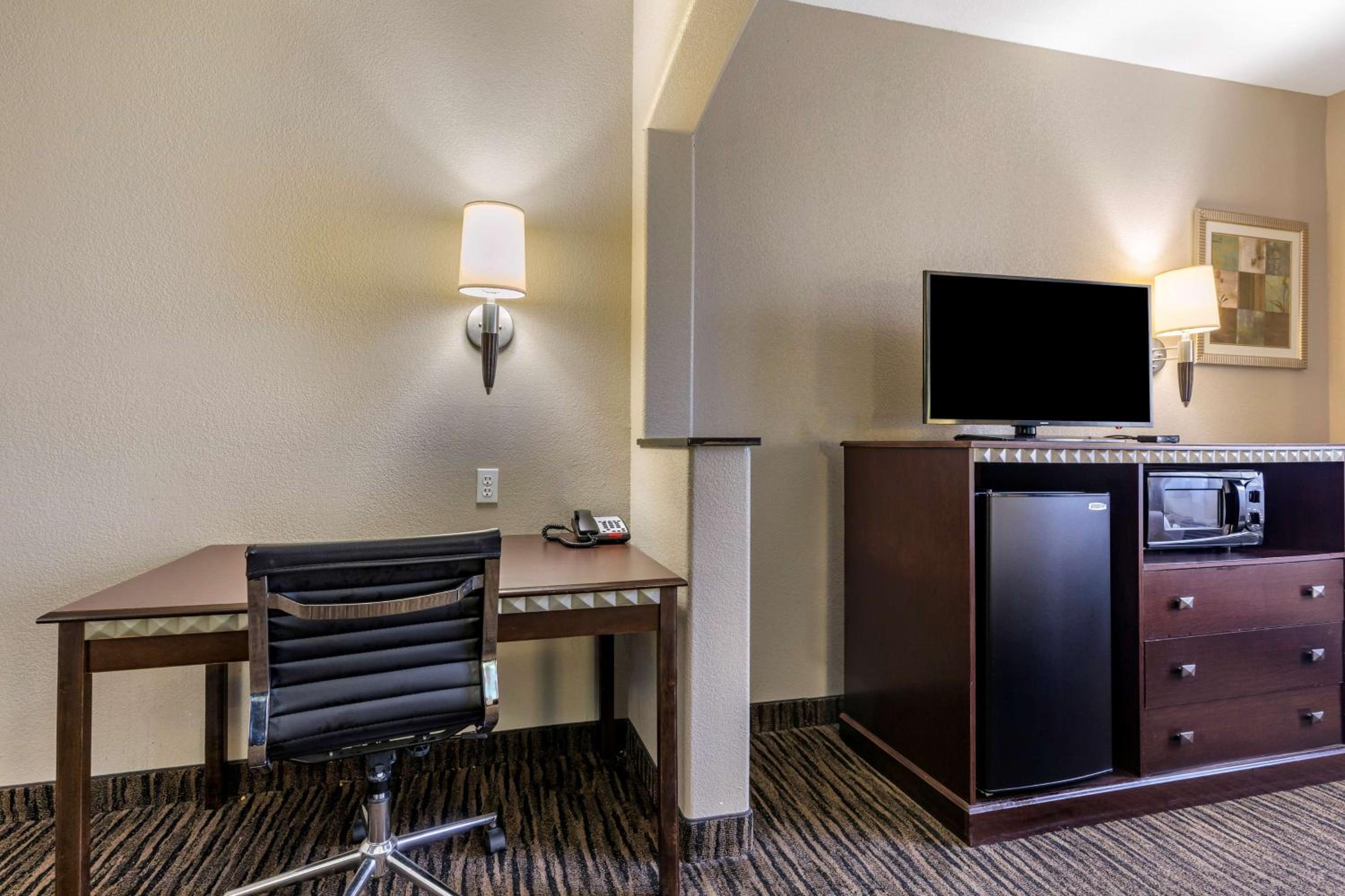 King Room - Non-Smoking