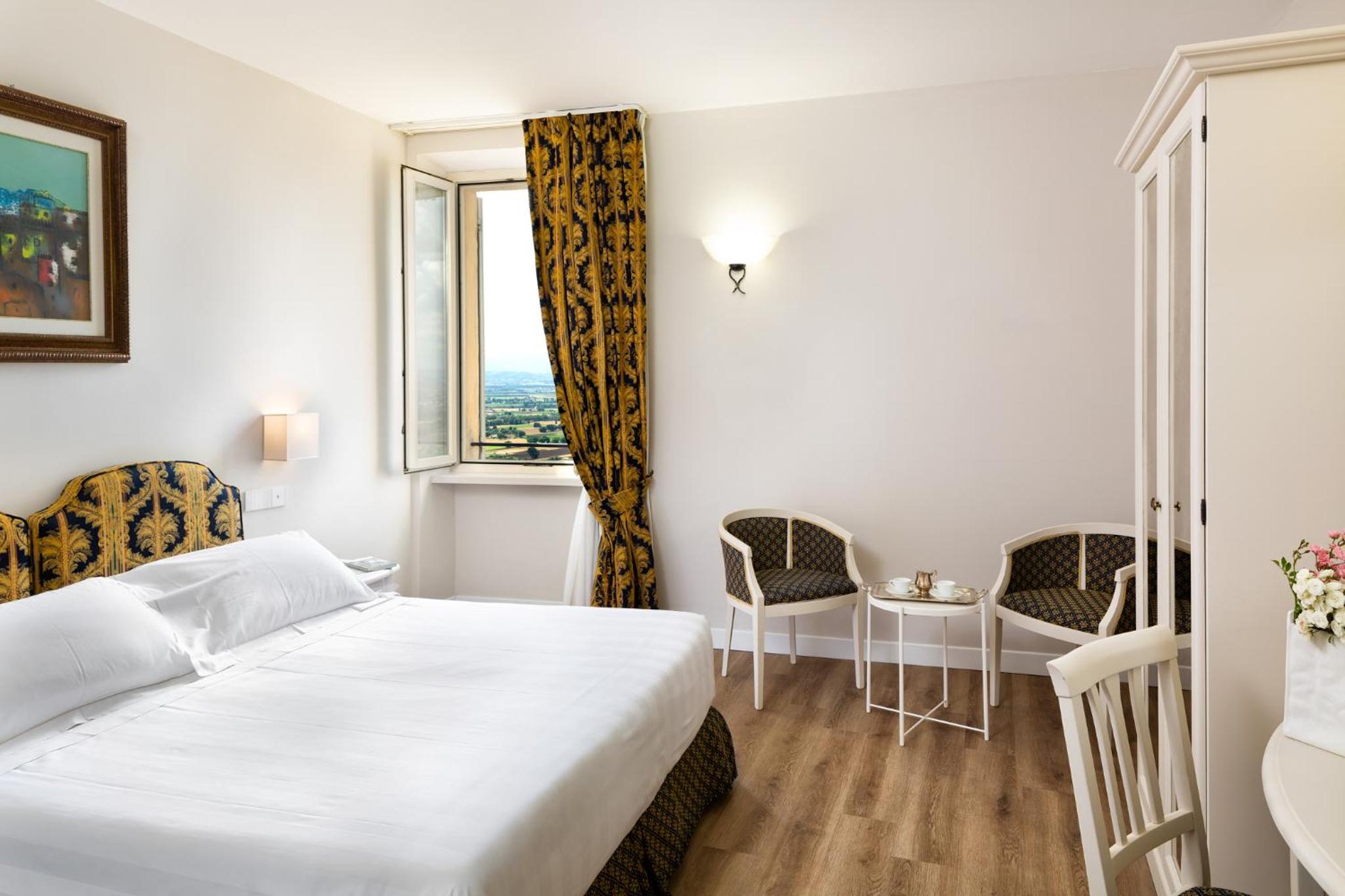 Superior Double Room with Valley View