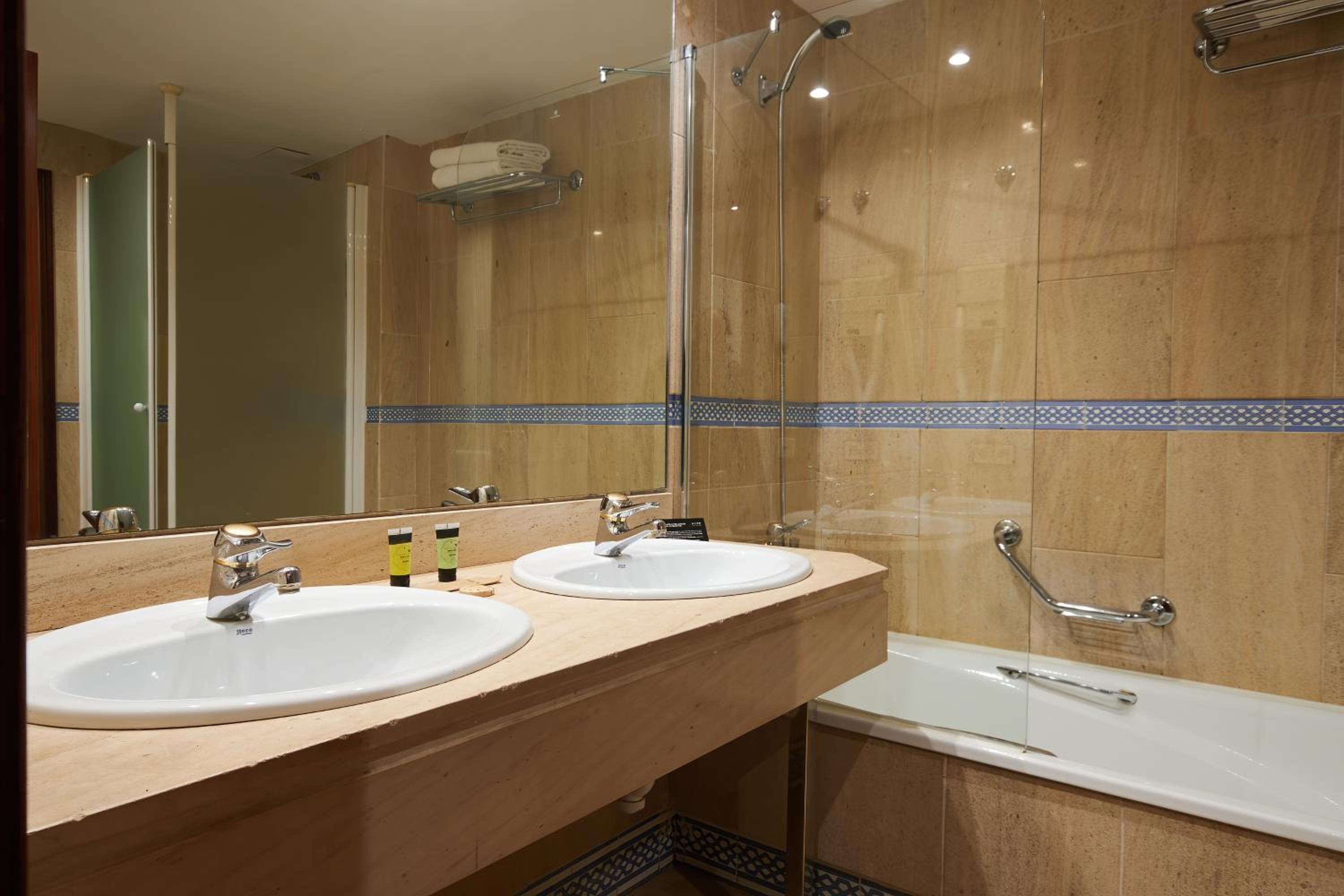 Junior Suite with Parking Included