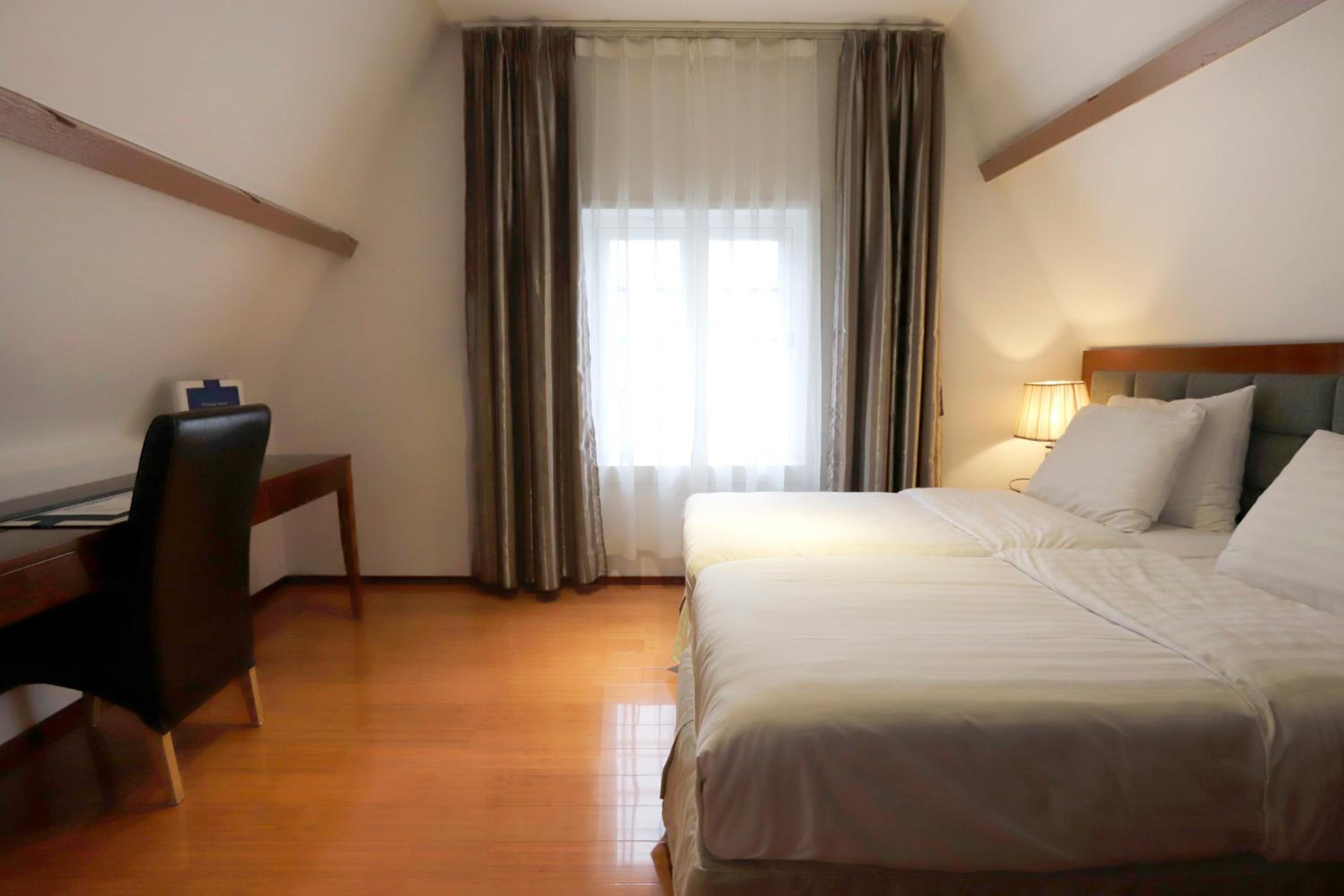 Deluxe Family Room (5 people)