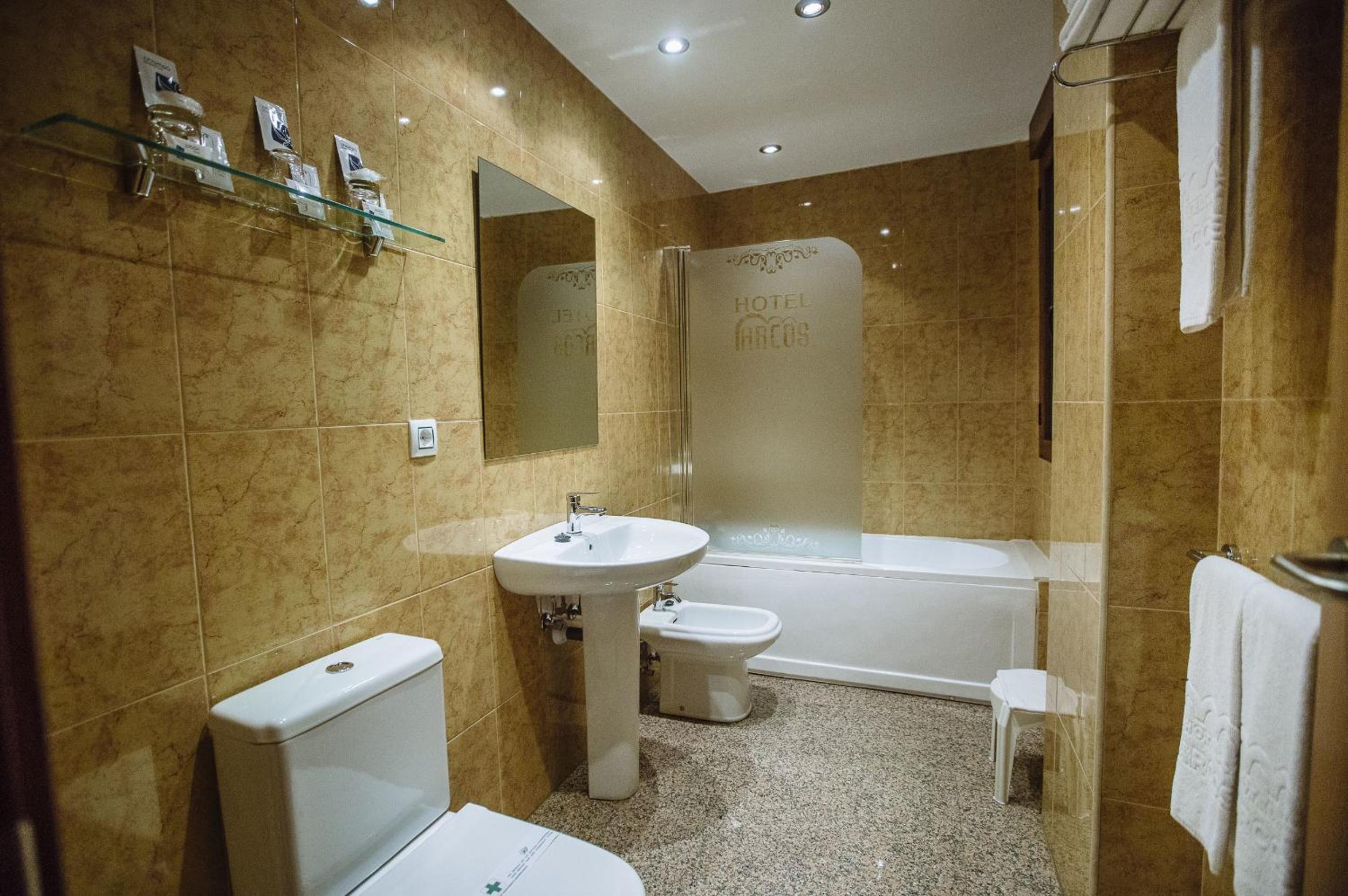 Quadruple Room with Bath