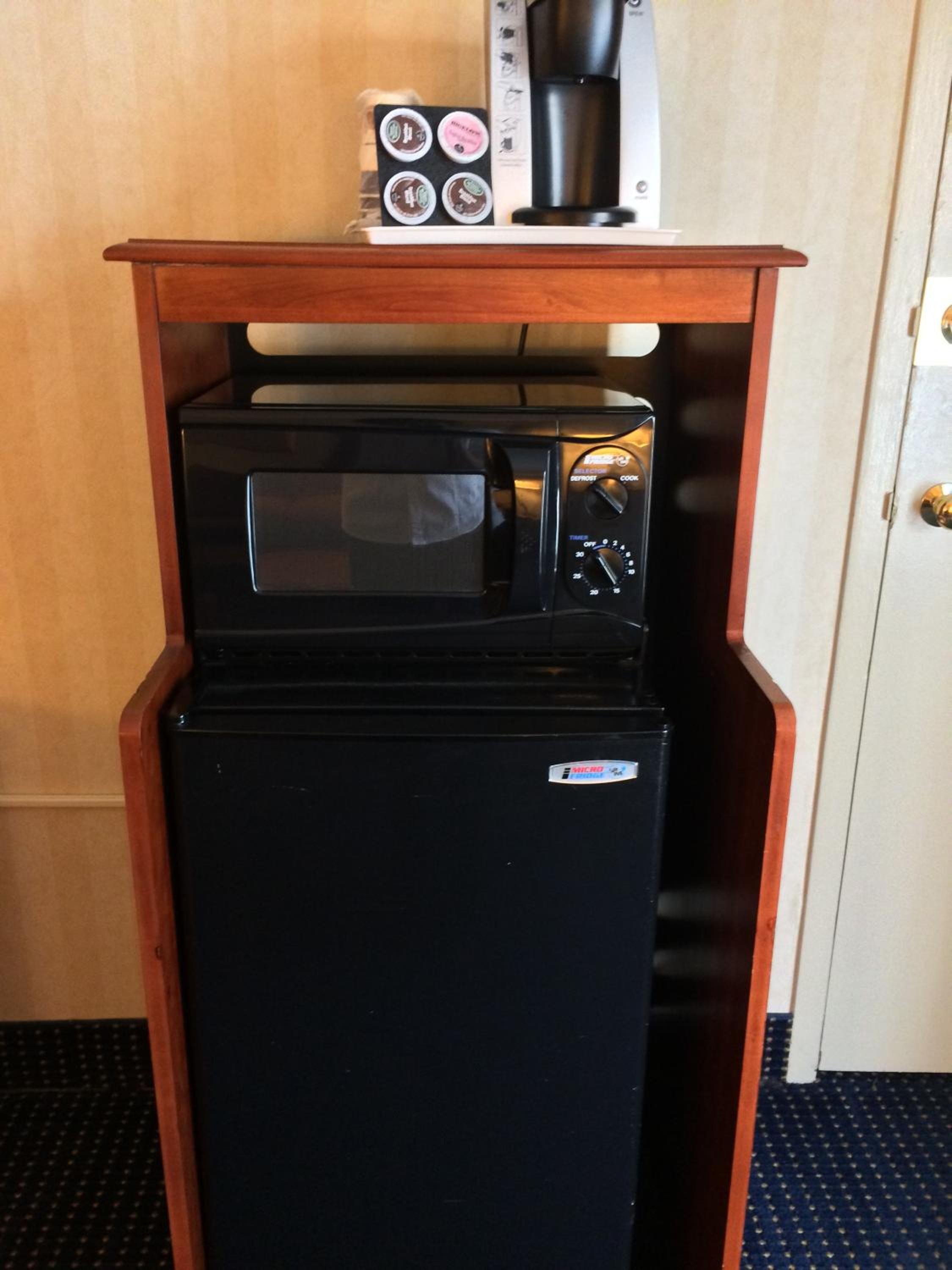 Deluxe King Room - Non-Smoking