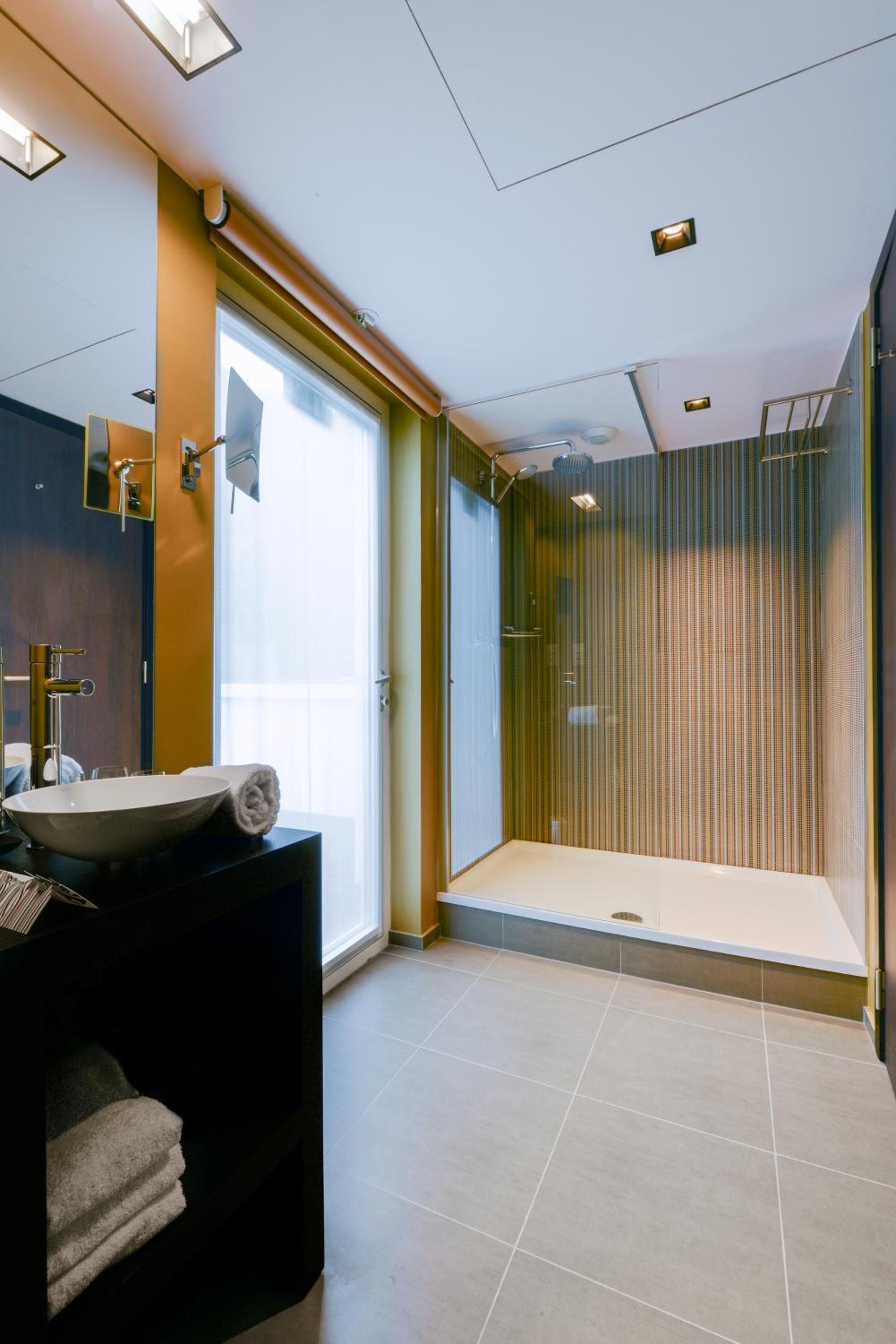 Deluxe Double Room with Pool Side