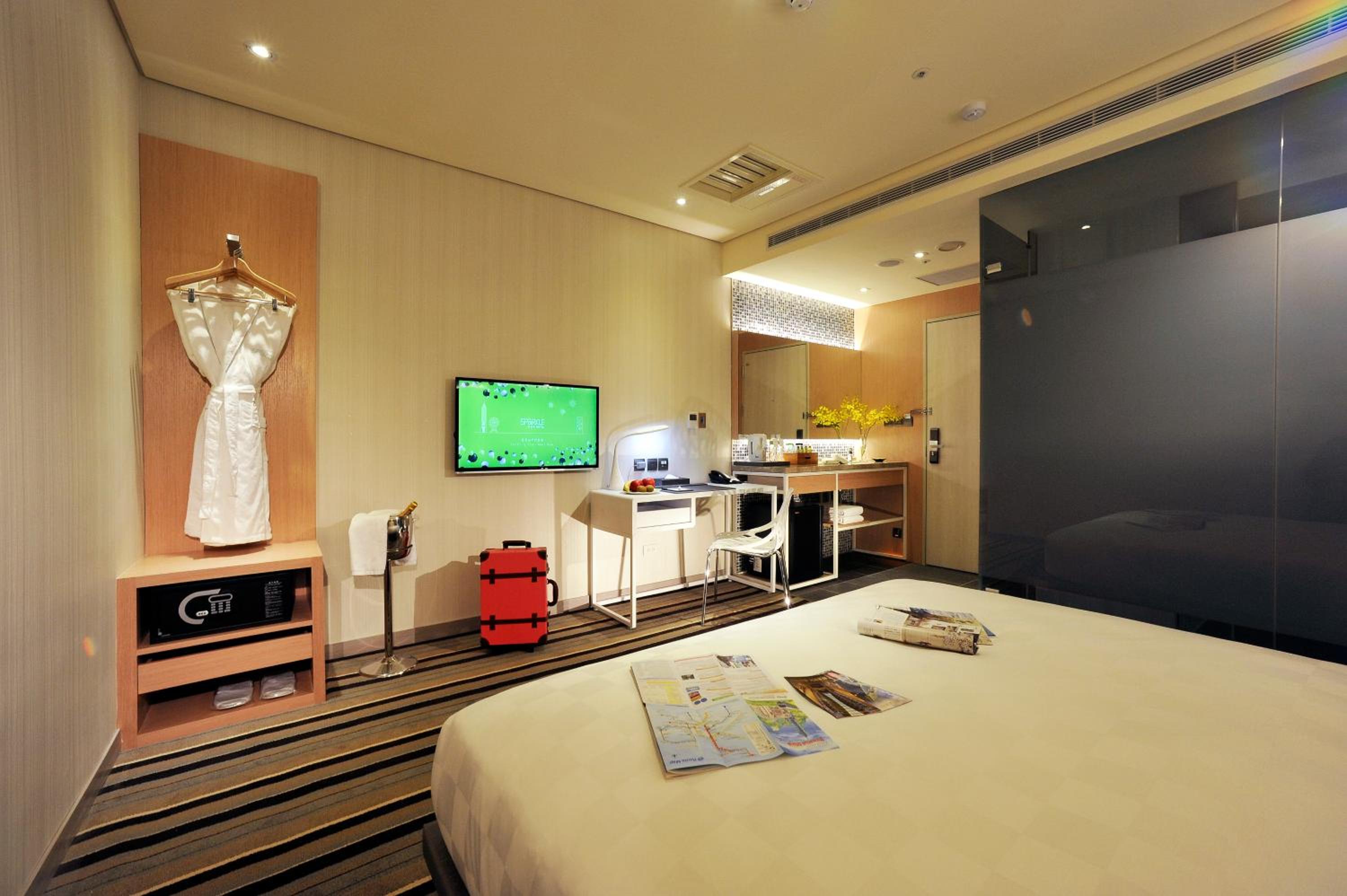 Splendor Double Room without Window (basement)