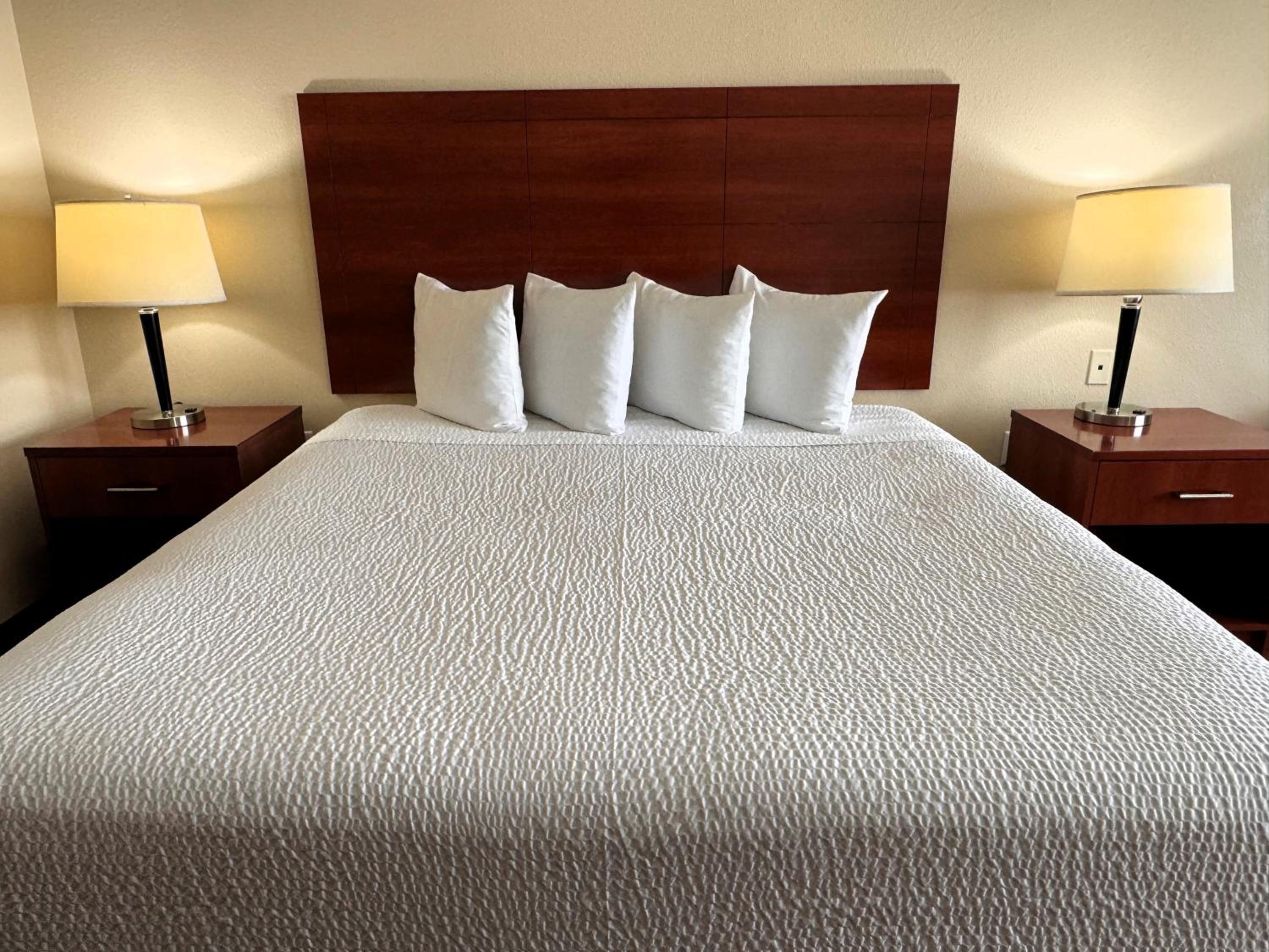 King Room - Non-Smoking