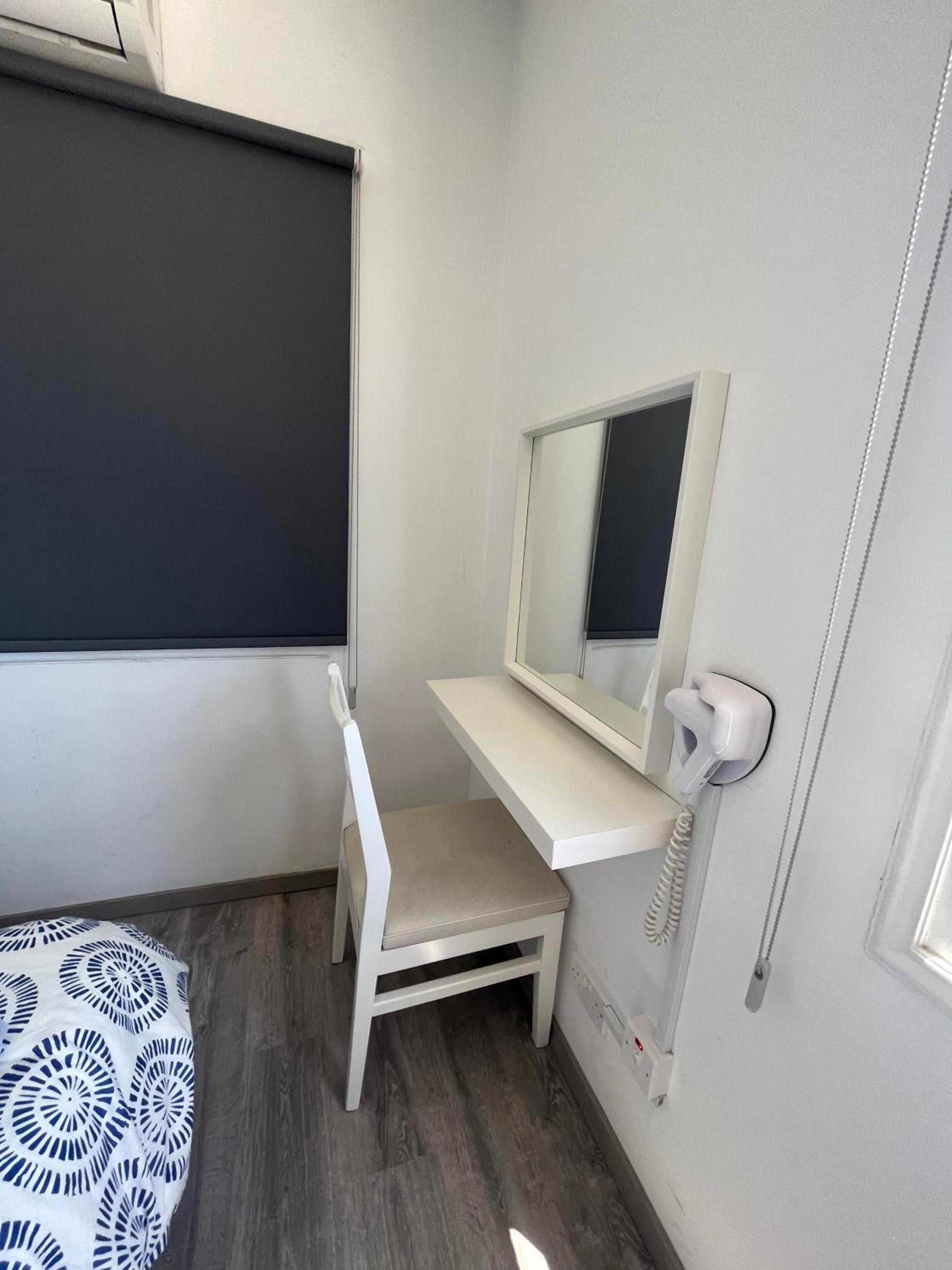 Superior One-Bedroom Apartment