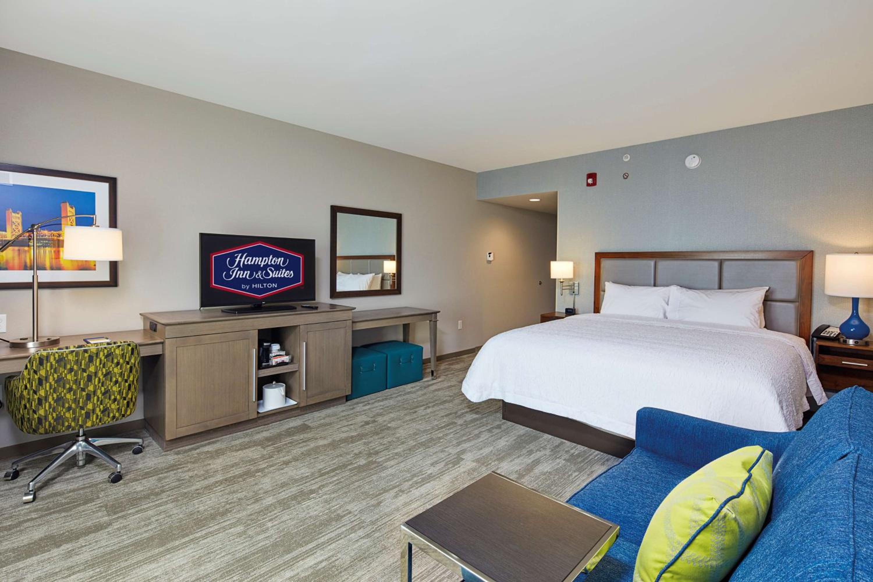 King Room with Sofa Bed- Non-Smoking