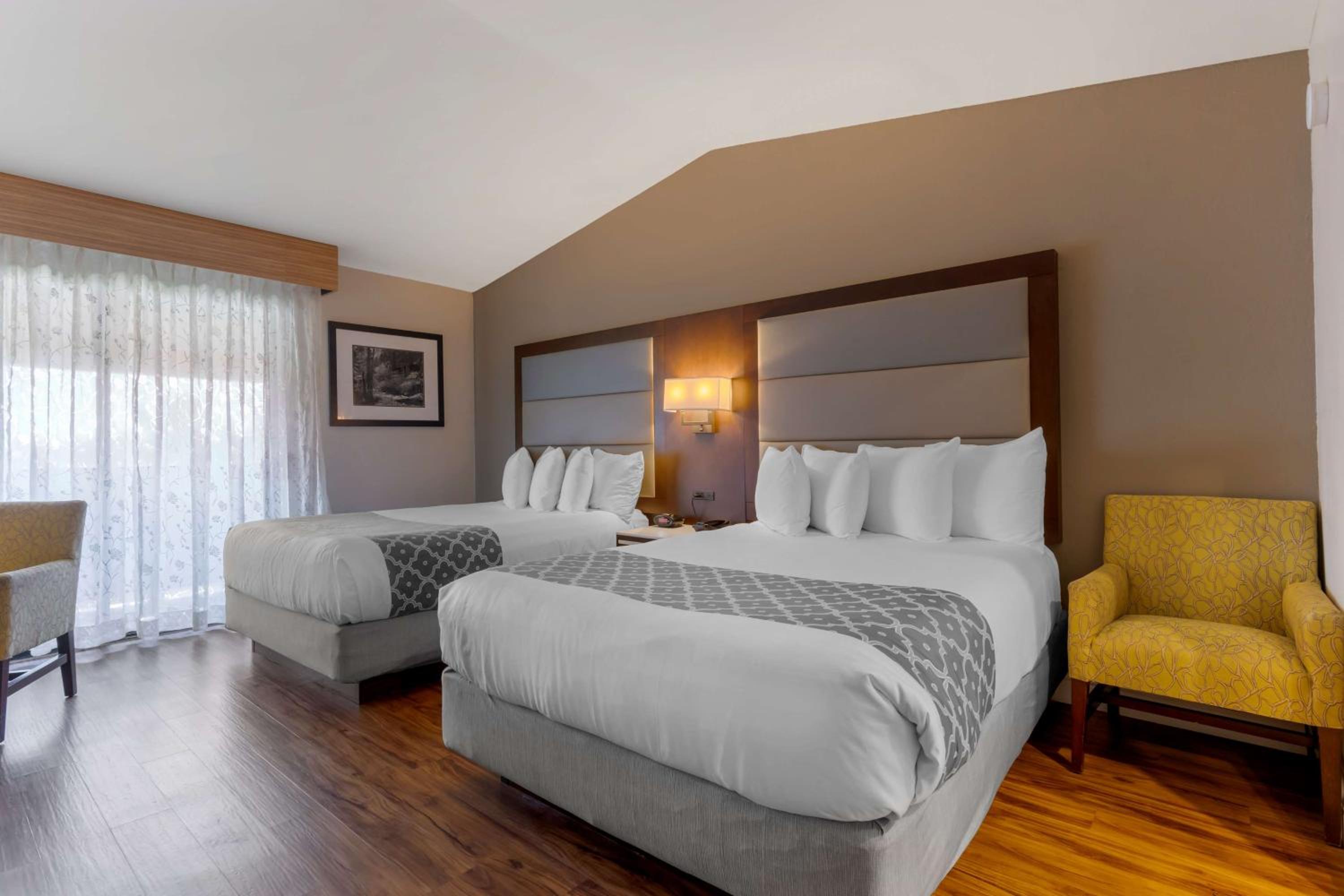 Queen Room with Two Queen Beds and Fireplace