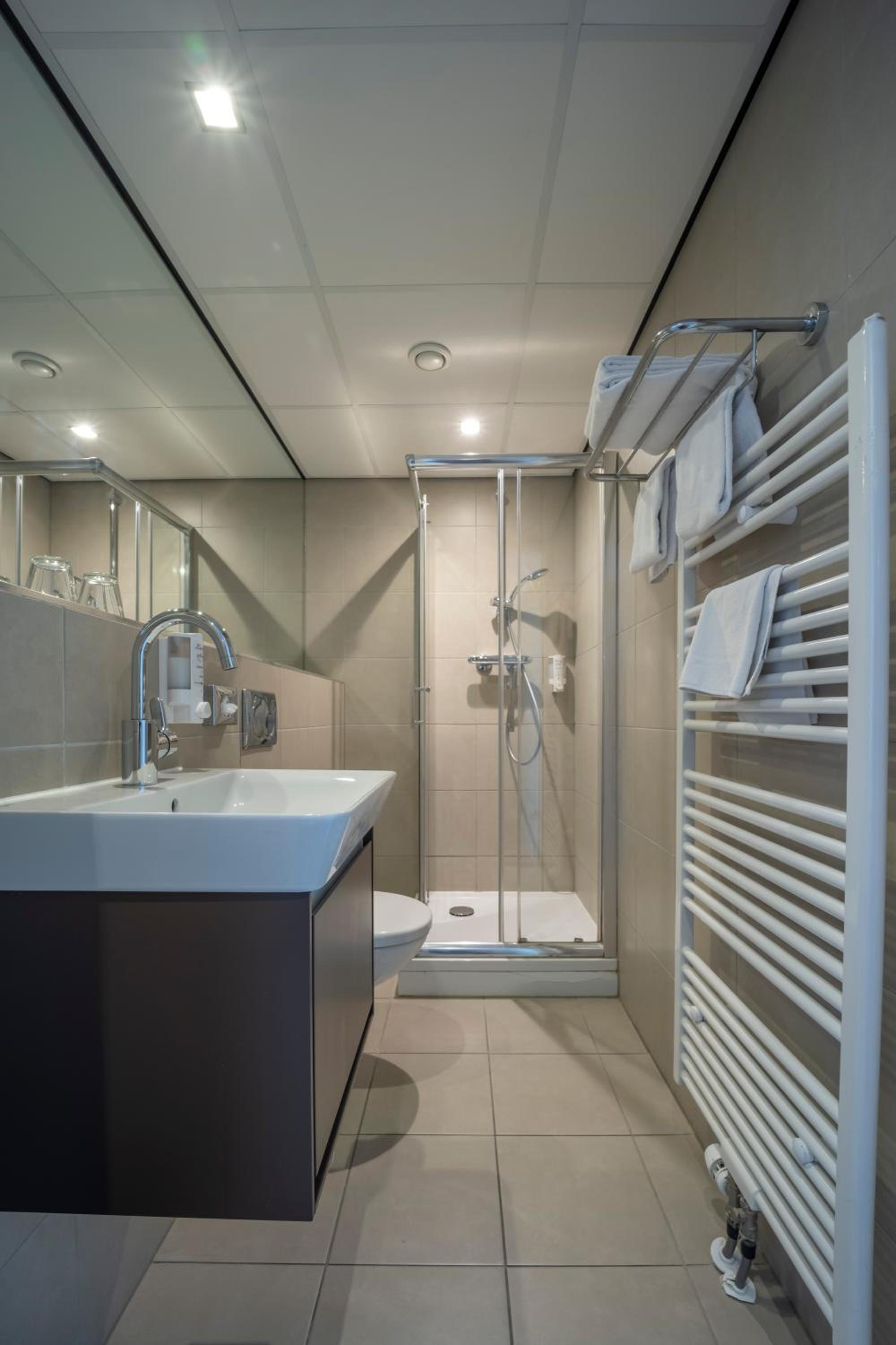 Comfort Double Room with Shower