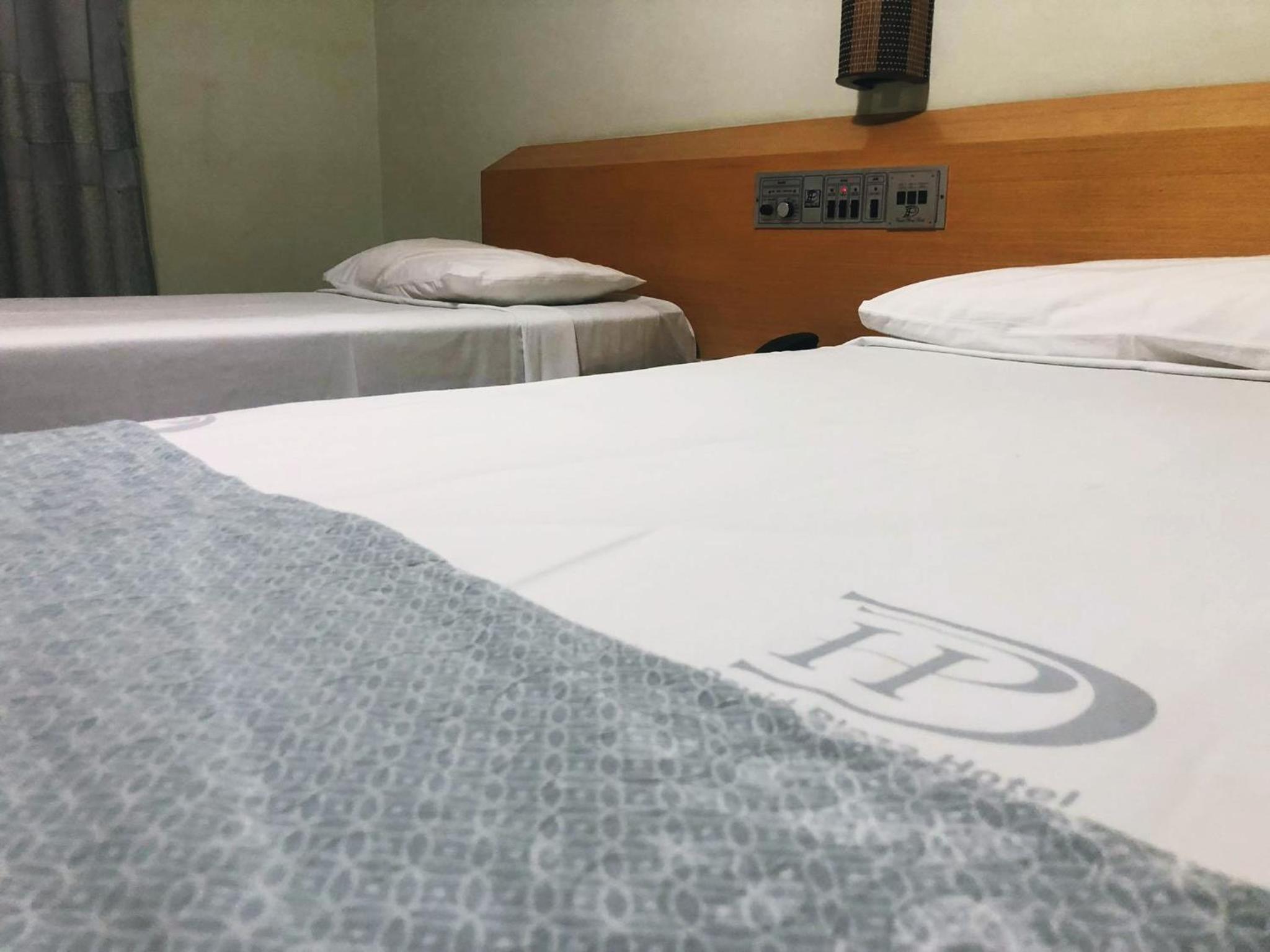 Quarto Standard com 2 Camas de Solteiro