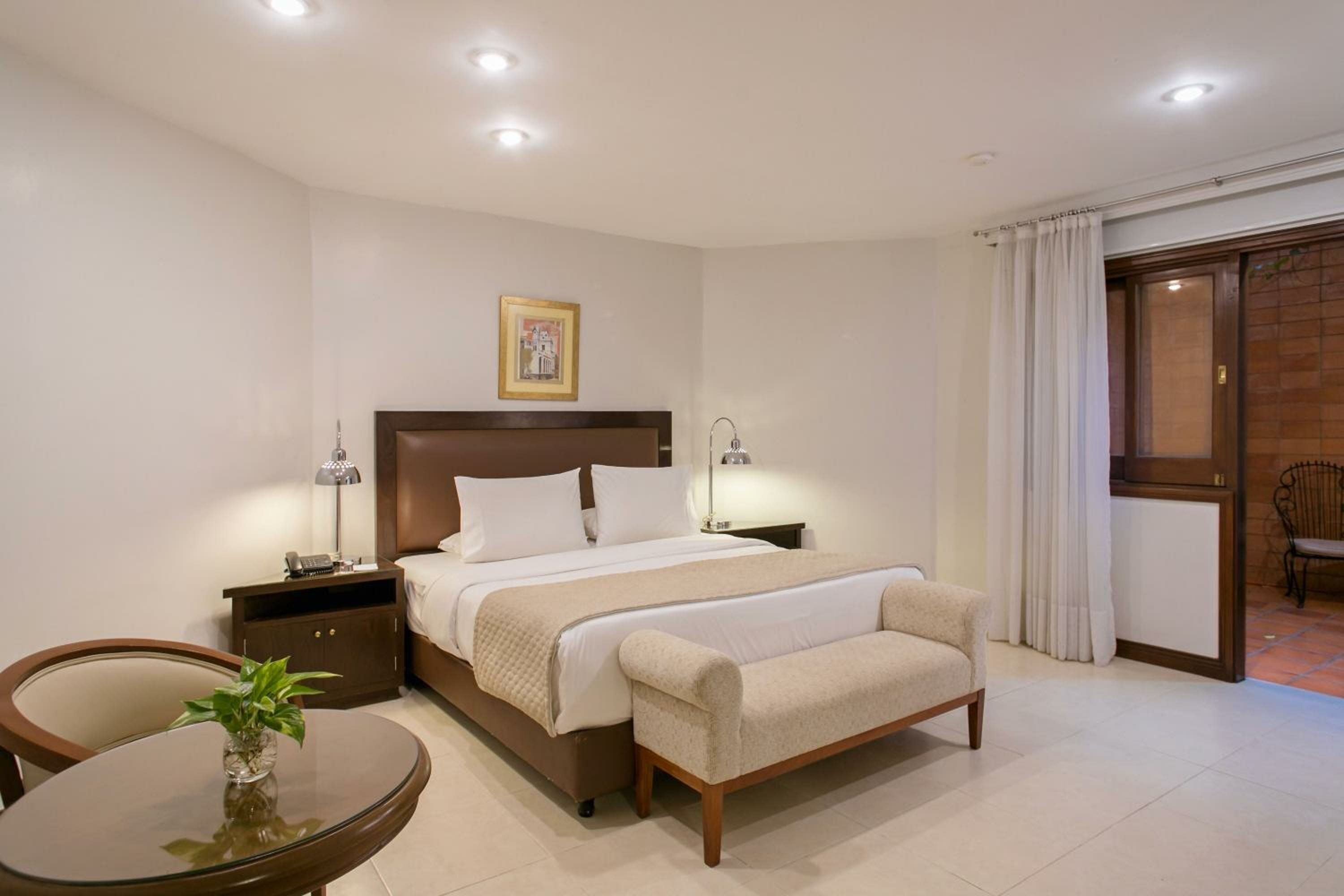 Executive Room